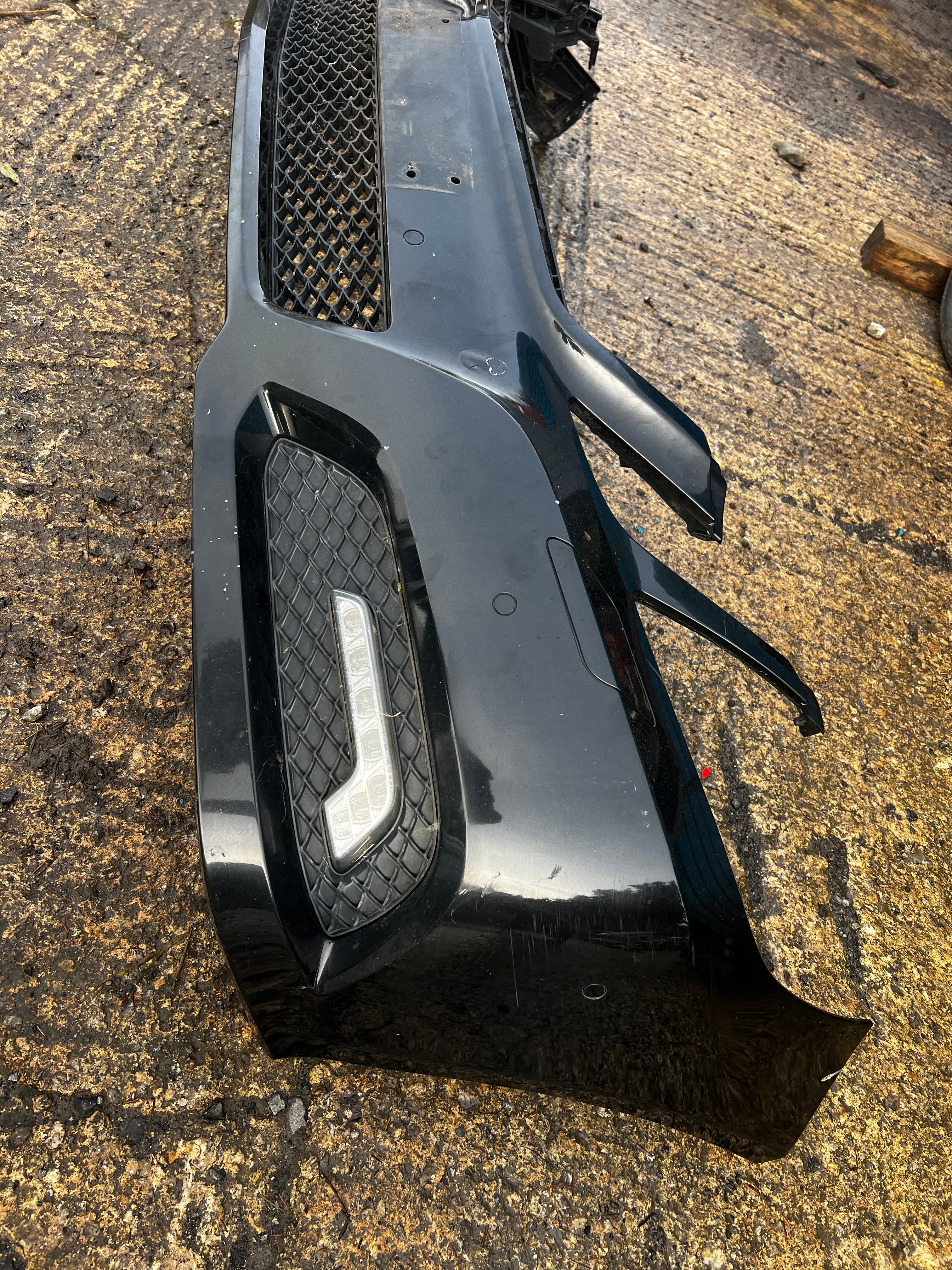 Mercedes Benz e200 front bumper