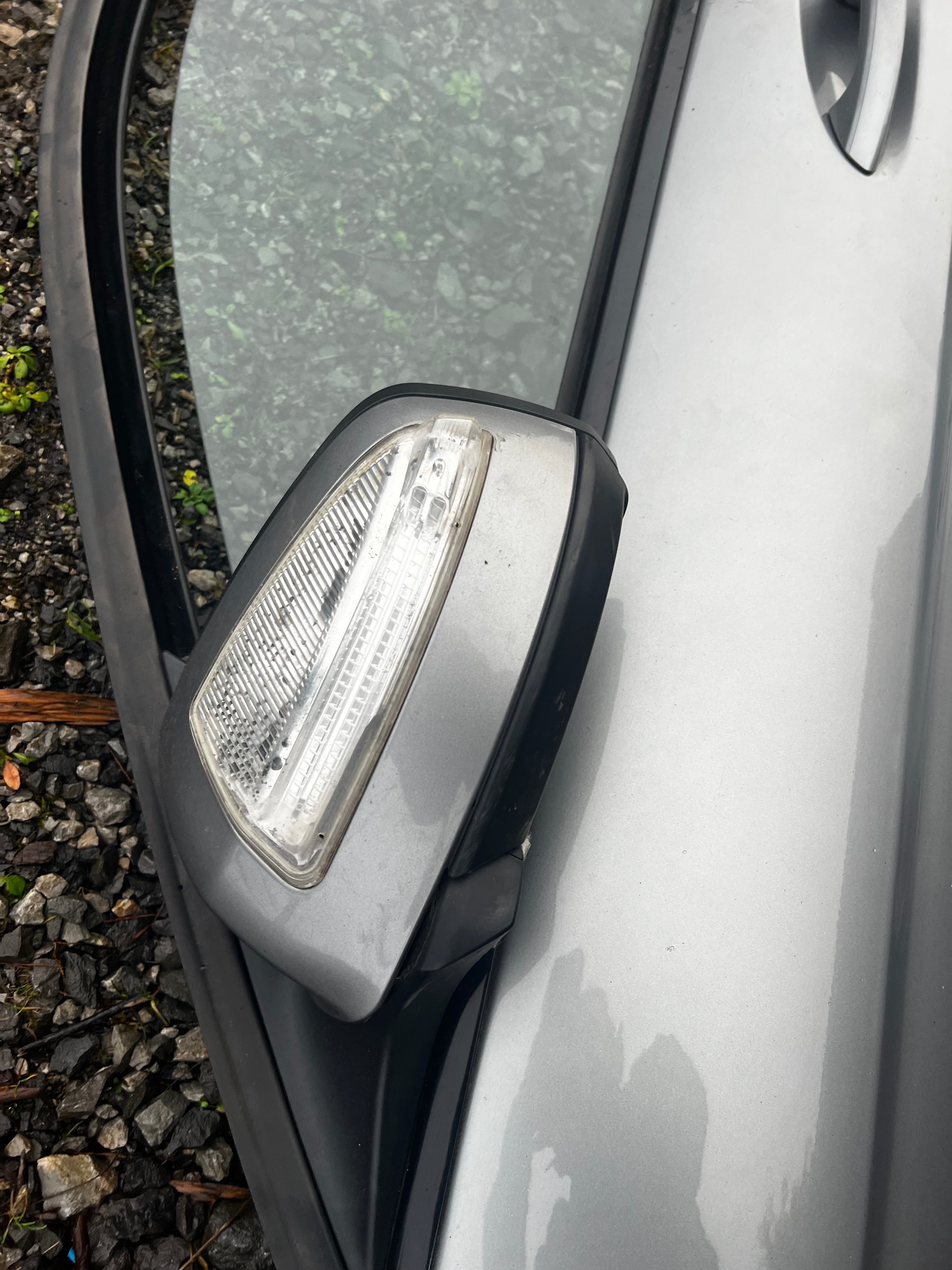 Mercedes c220 2007 passenger front door