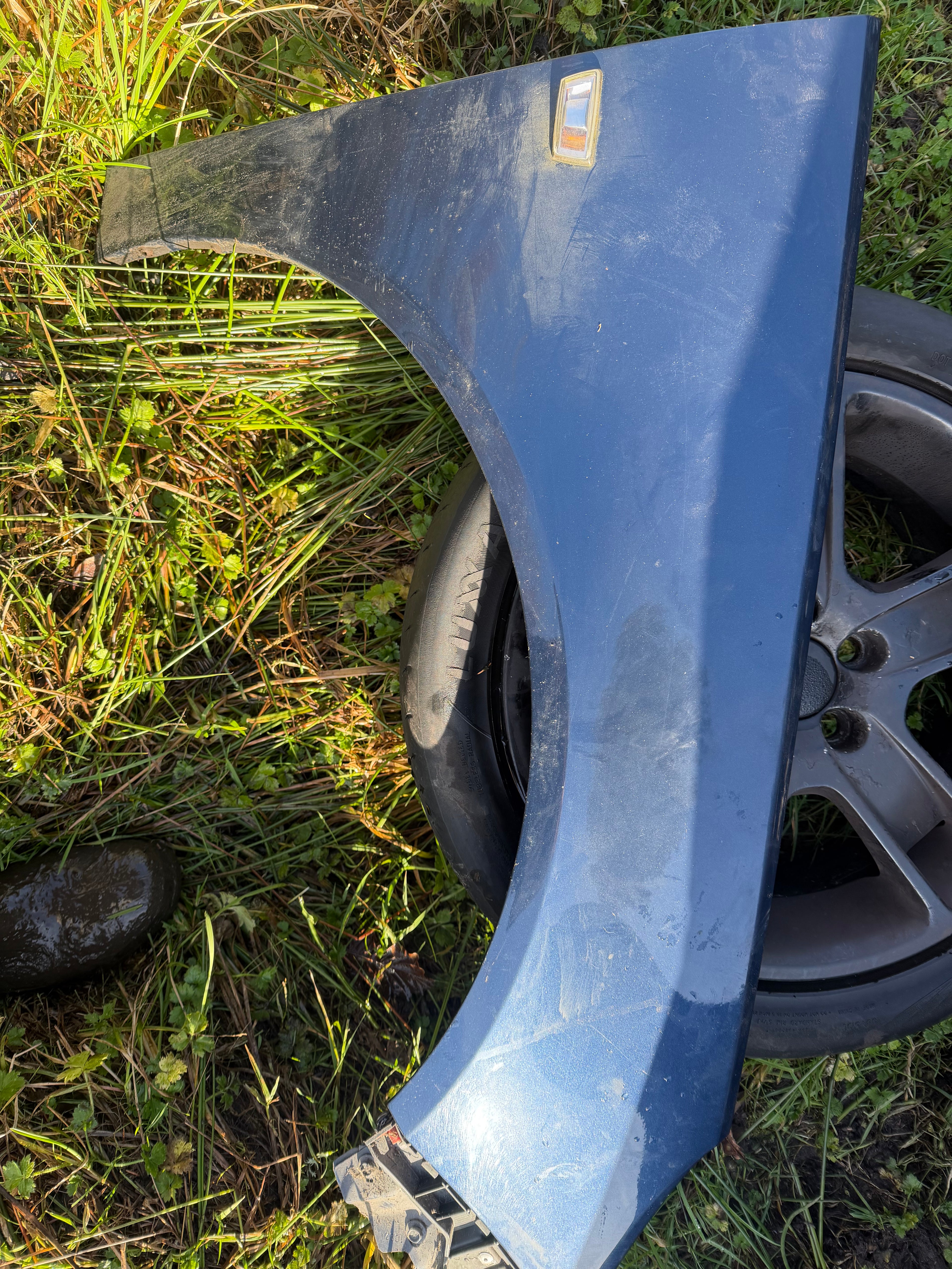 Insignia 2012 driver side wing