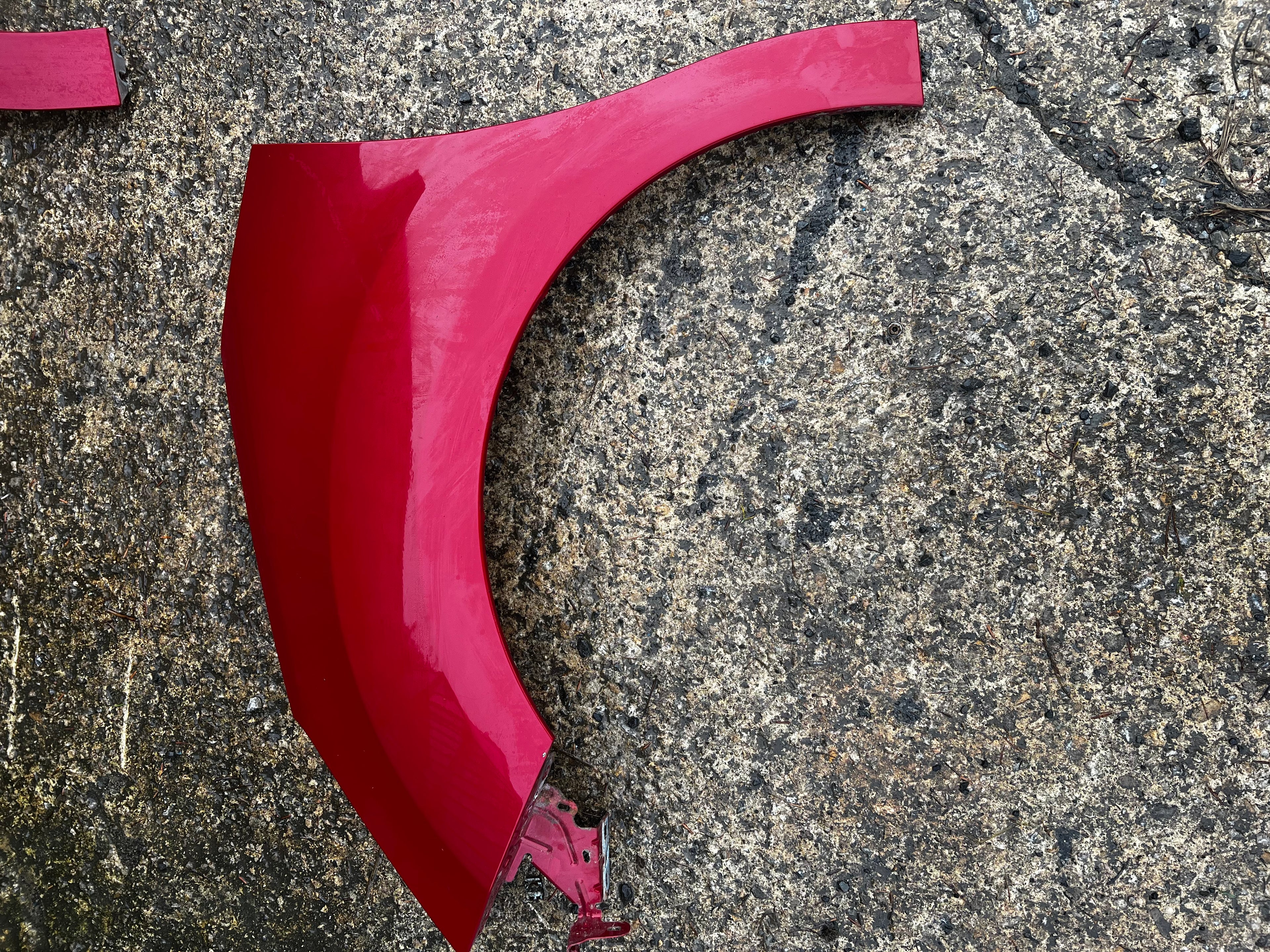 Citreon ds3 2013 passenger side wing