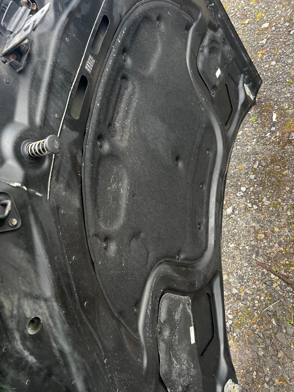 Mercedes benz e200 2009 bonnet