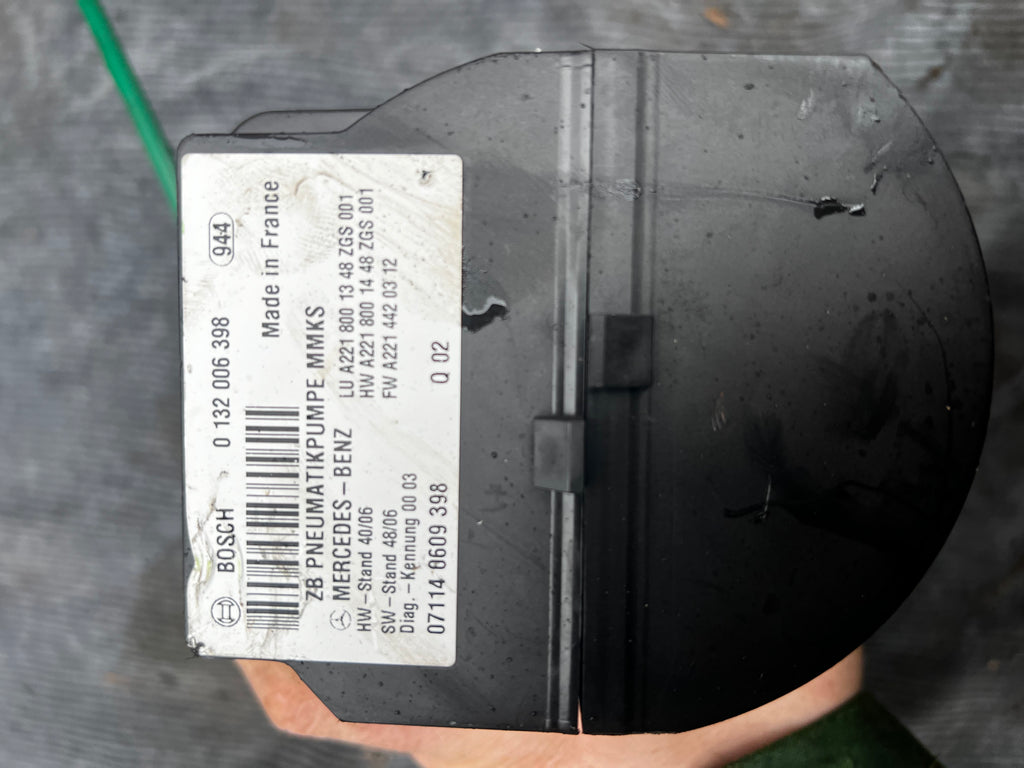 S320 seat vacuum pump