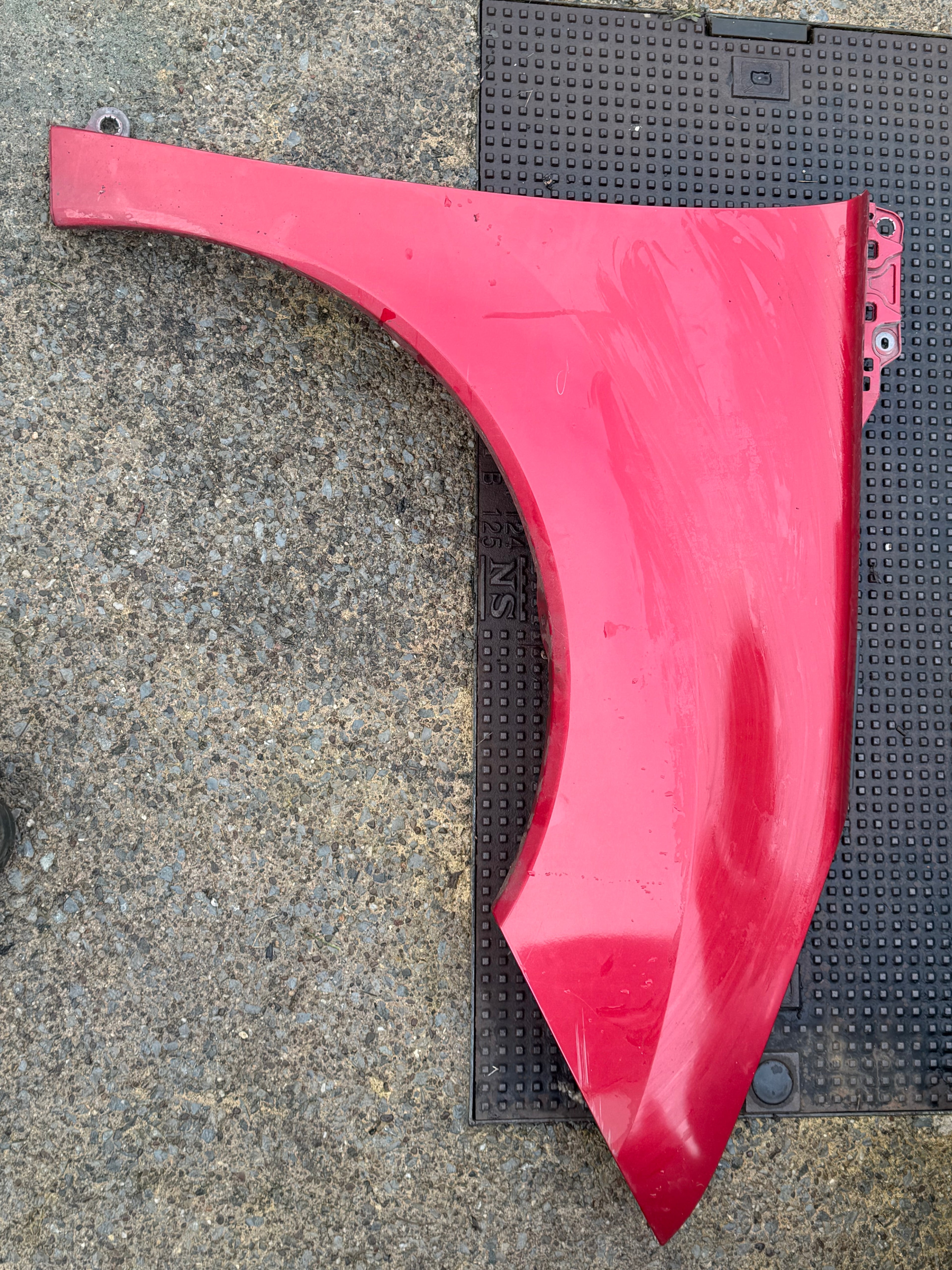 Peugeot 3008 2010 front drivers wing