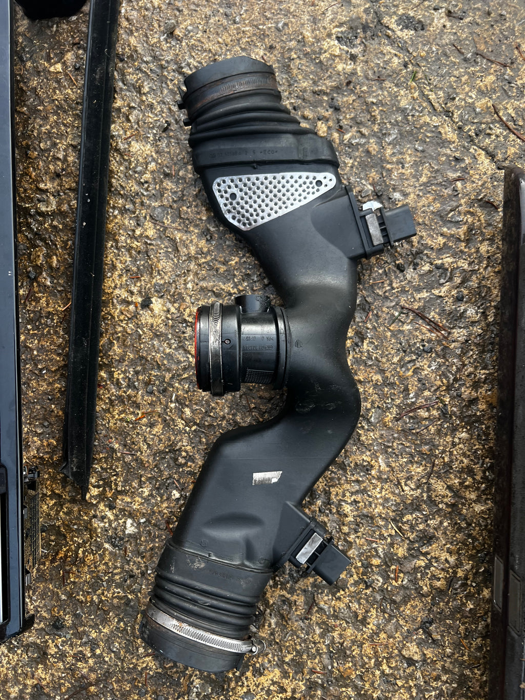Mercedes s320 v6 turbo intake pipe