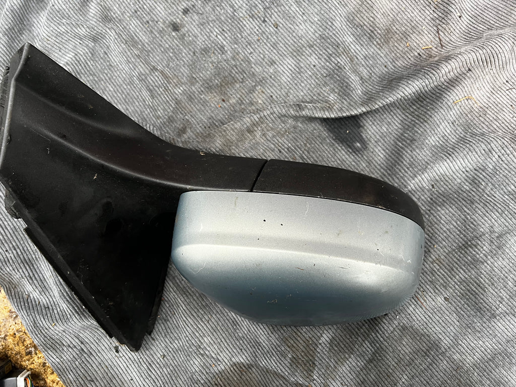 Driver side Ford Mondeo mirror 2009