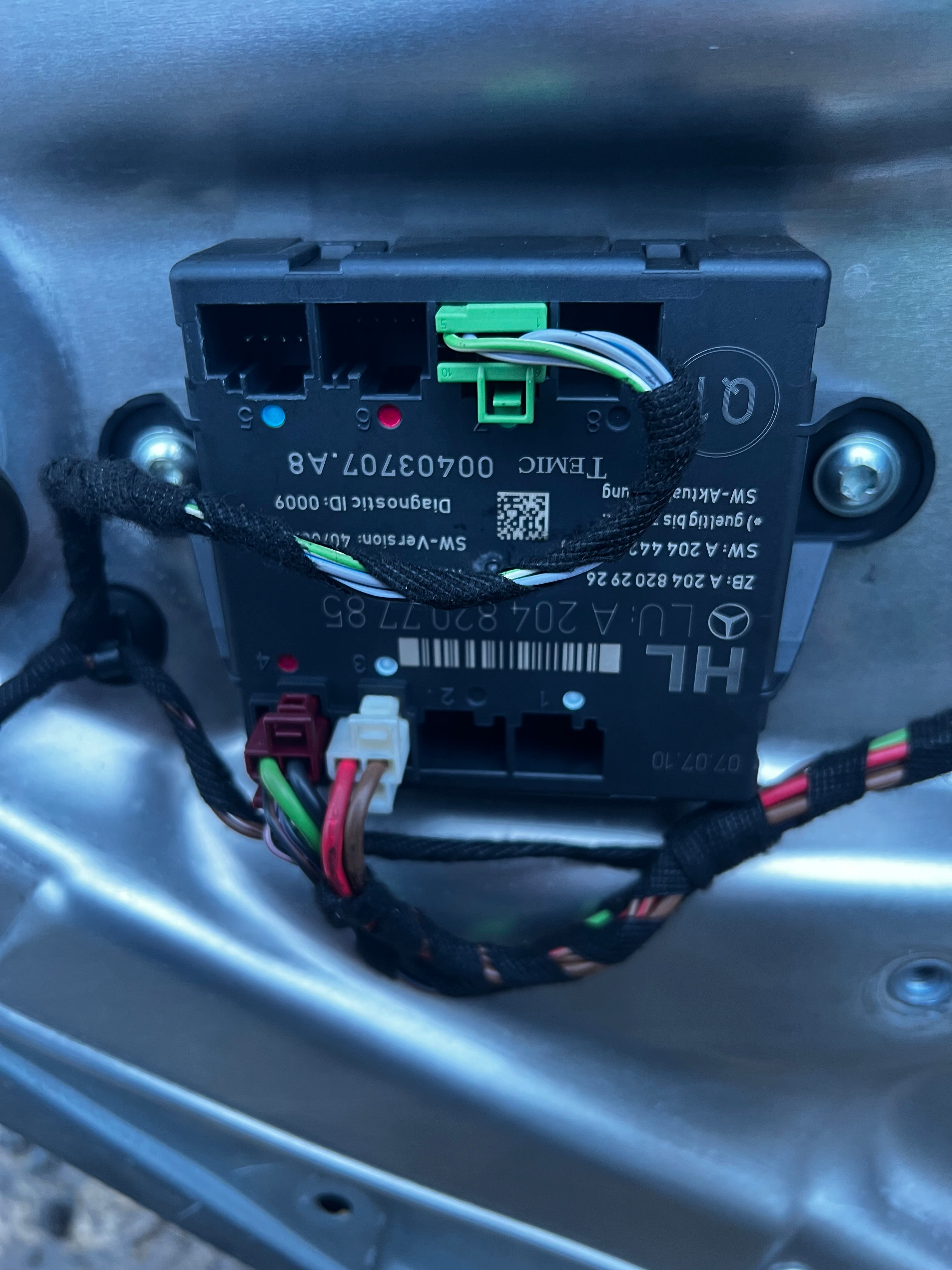 Mercedes c220 2007 rear passenger door