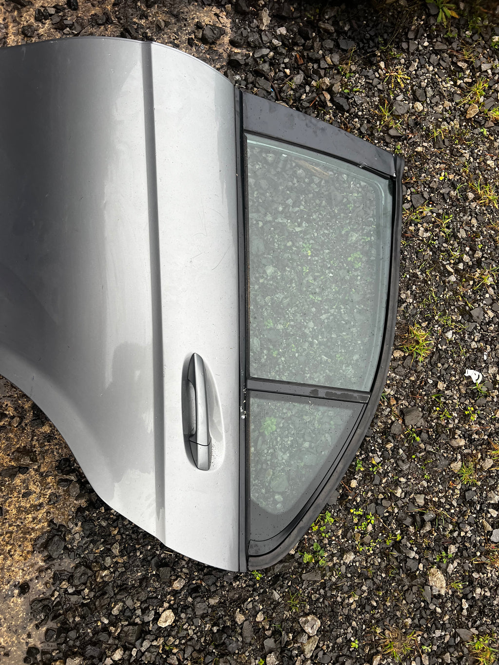 Mercedes c220 2007 rear passenger door