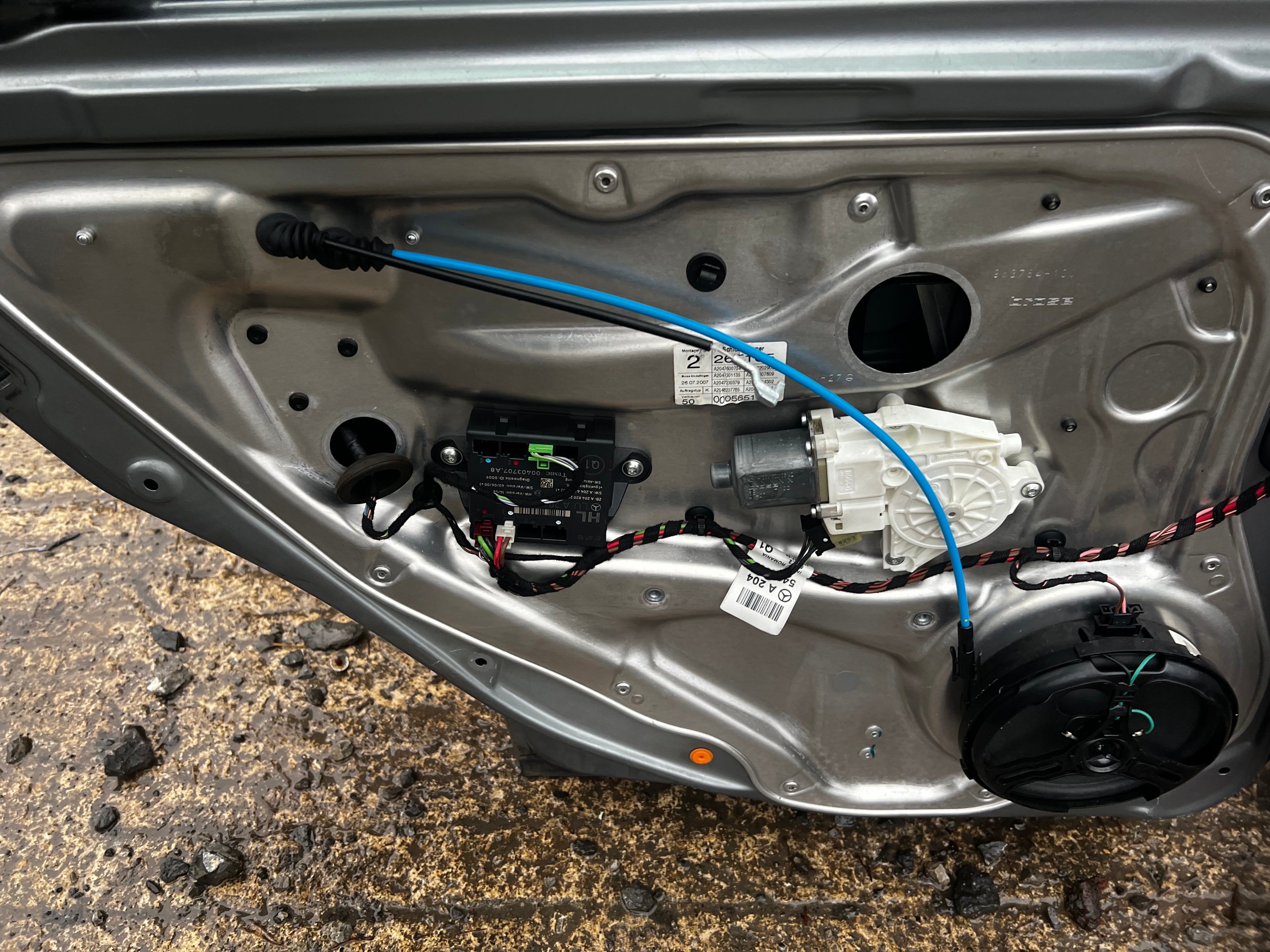 Mercedes c220 2007 rear passenger door