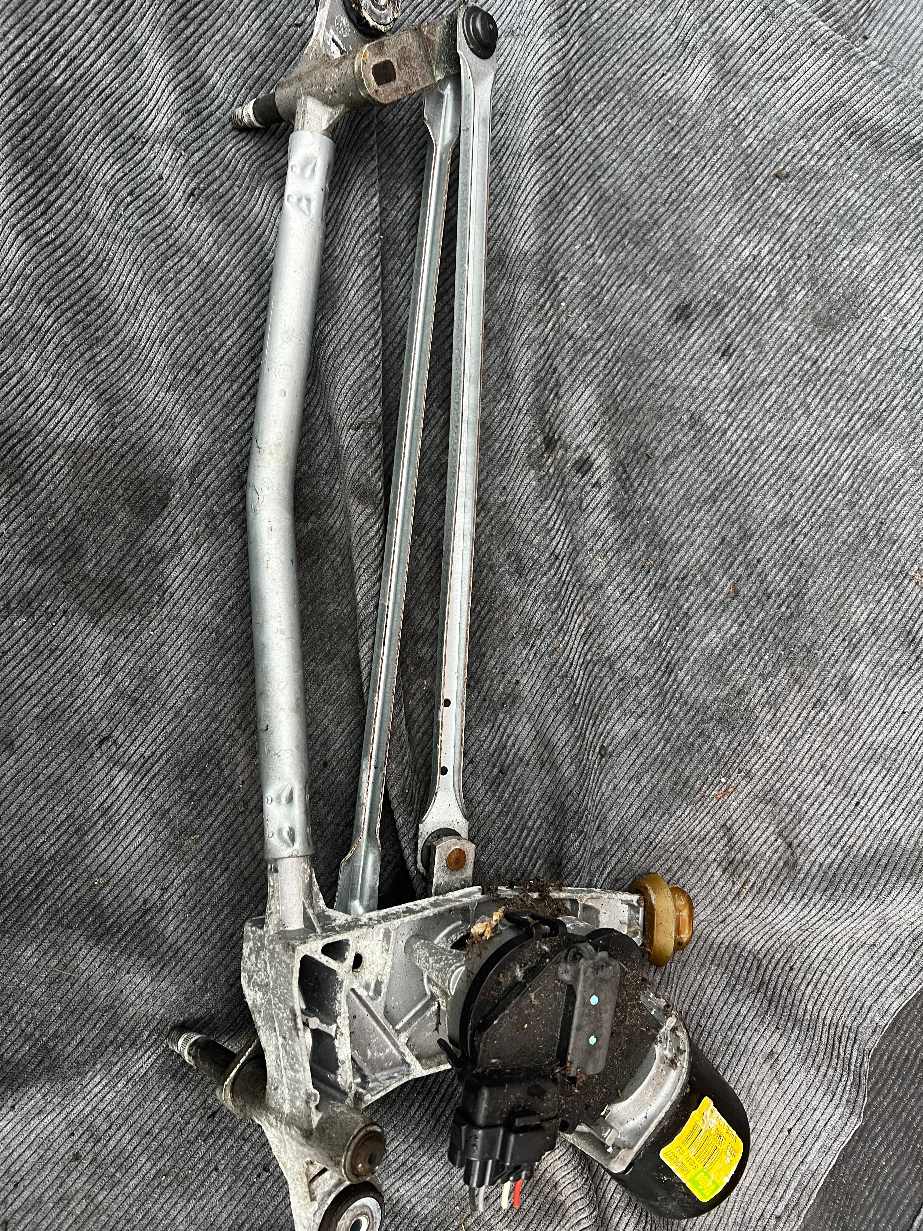 Ds3 2013 Citreon wiper motor&linkage