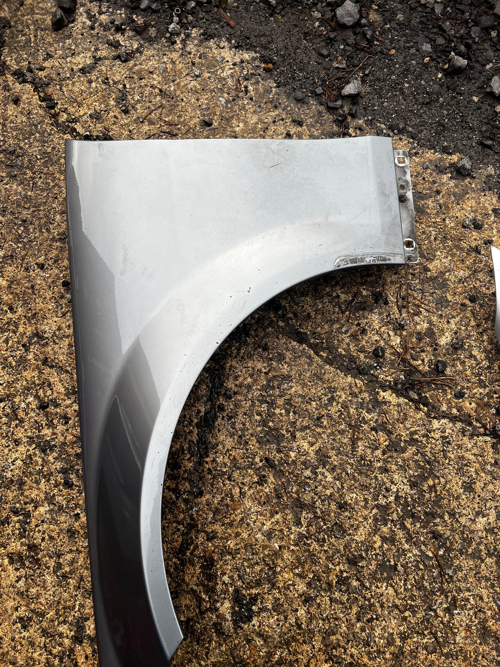 Mercedes Benz c220 2007 passenger wing