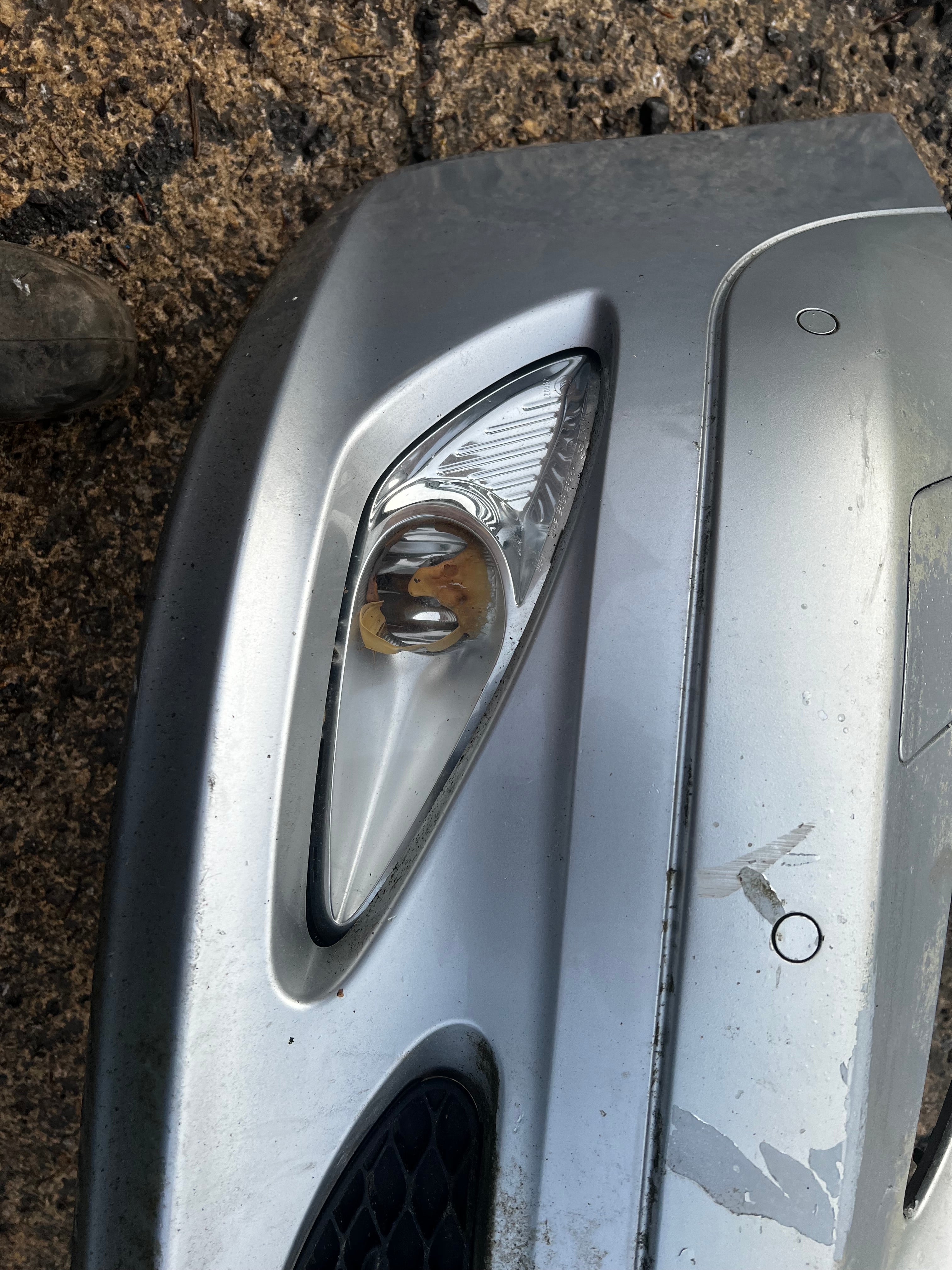 Mercedes Benz s320 2007 front bumper and fogs