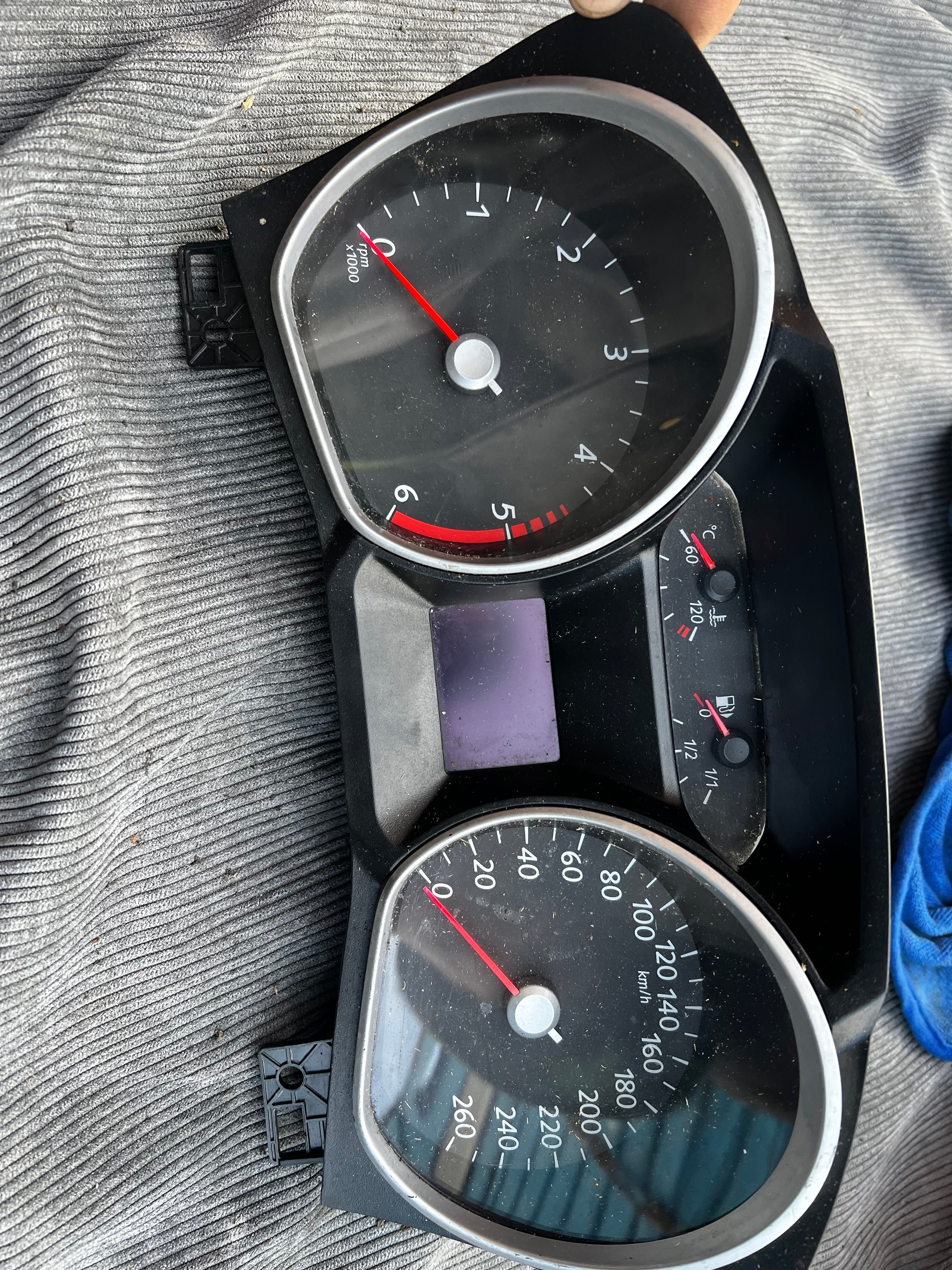 2009 Ford Mondeo instrument cluster