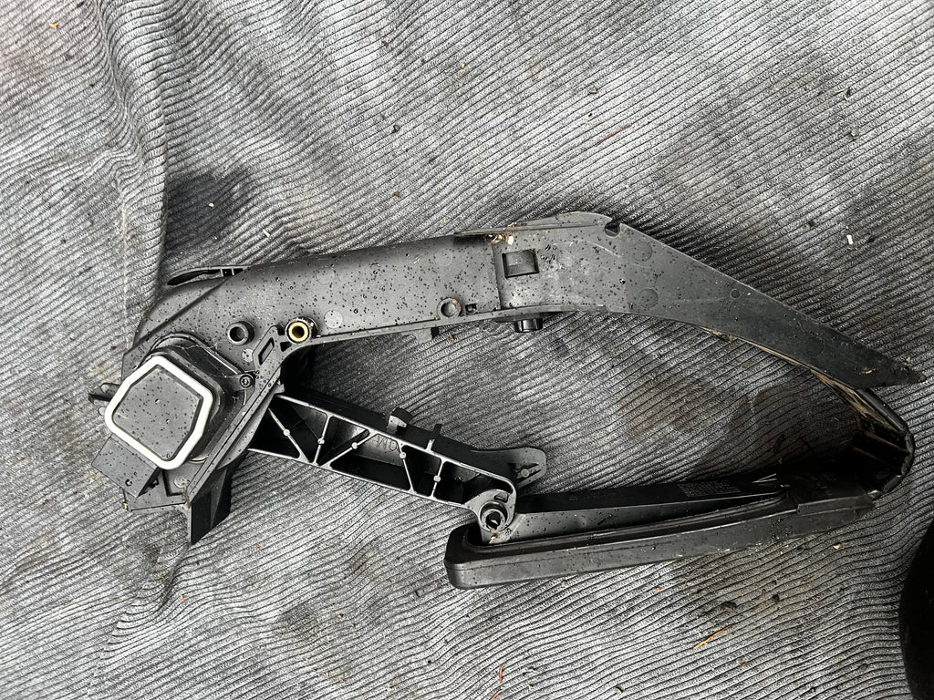 Mercedes s320 throttle pedal