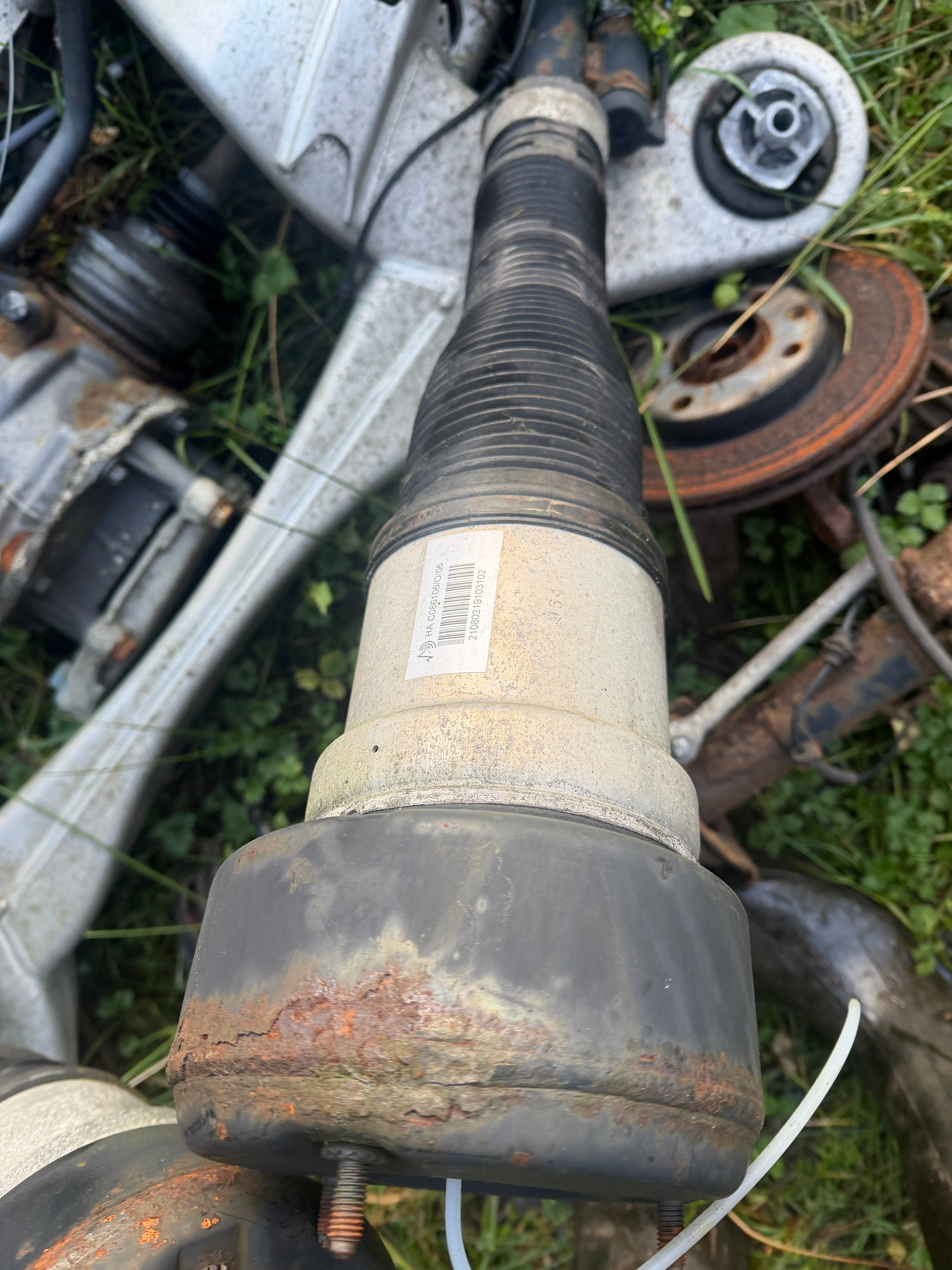 S320 2007 rear air suspension