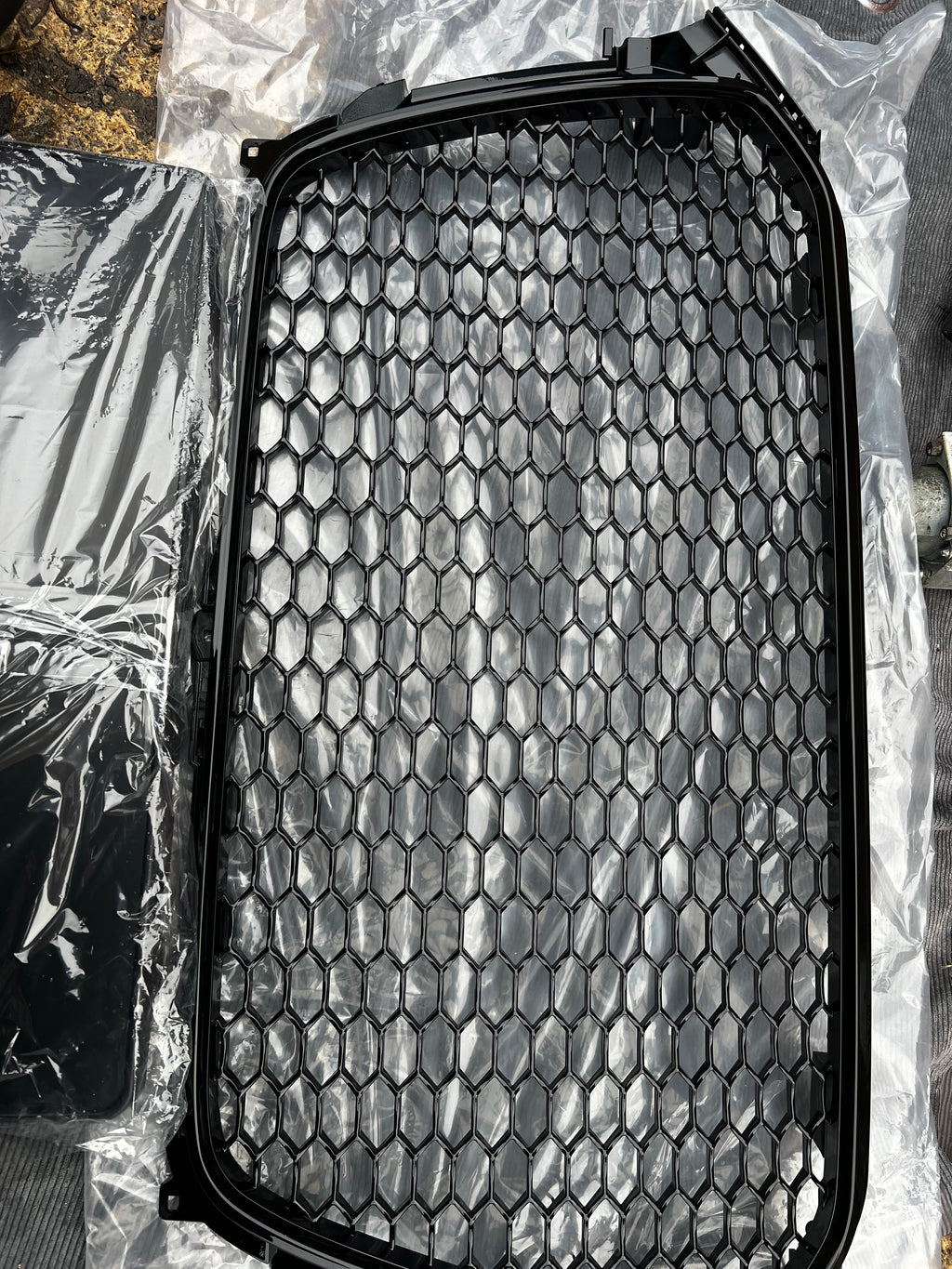 Audi a4 honeycomb grill