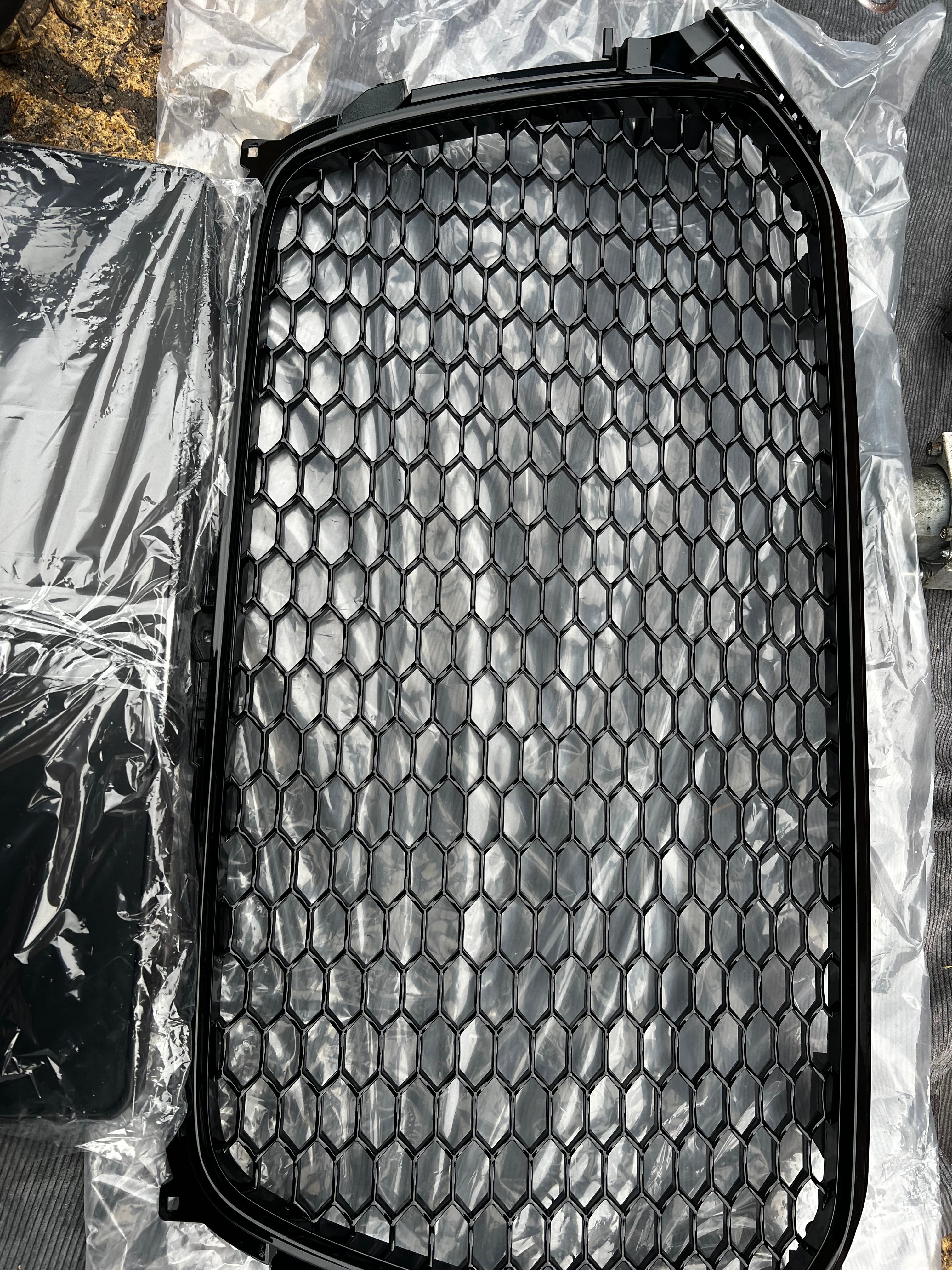 Audi a4 honeycomb grill