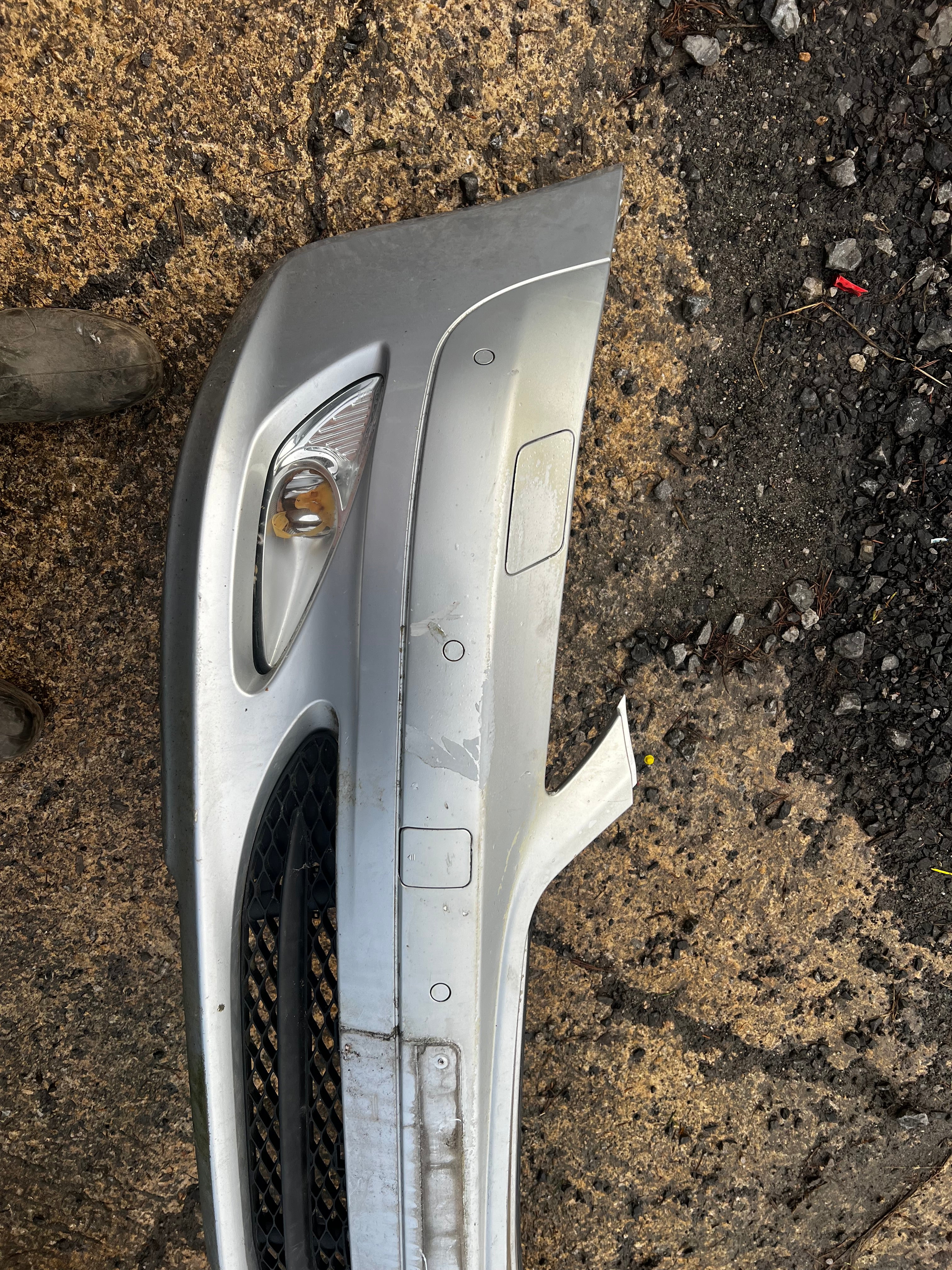 Mercedes Benz s320 2007 front bumper and fogs