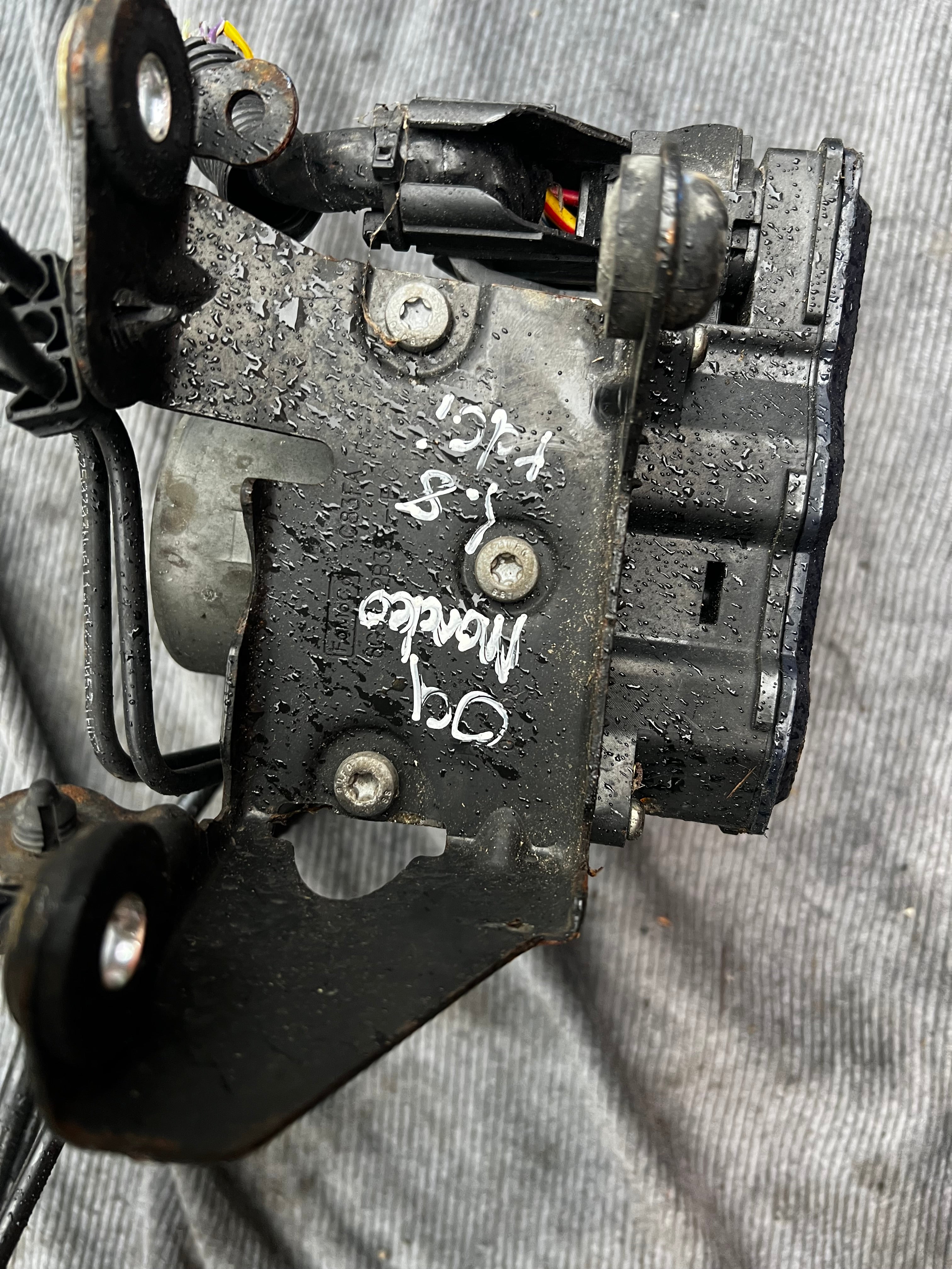 2009 Ford Mondeo abs unit