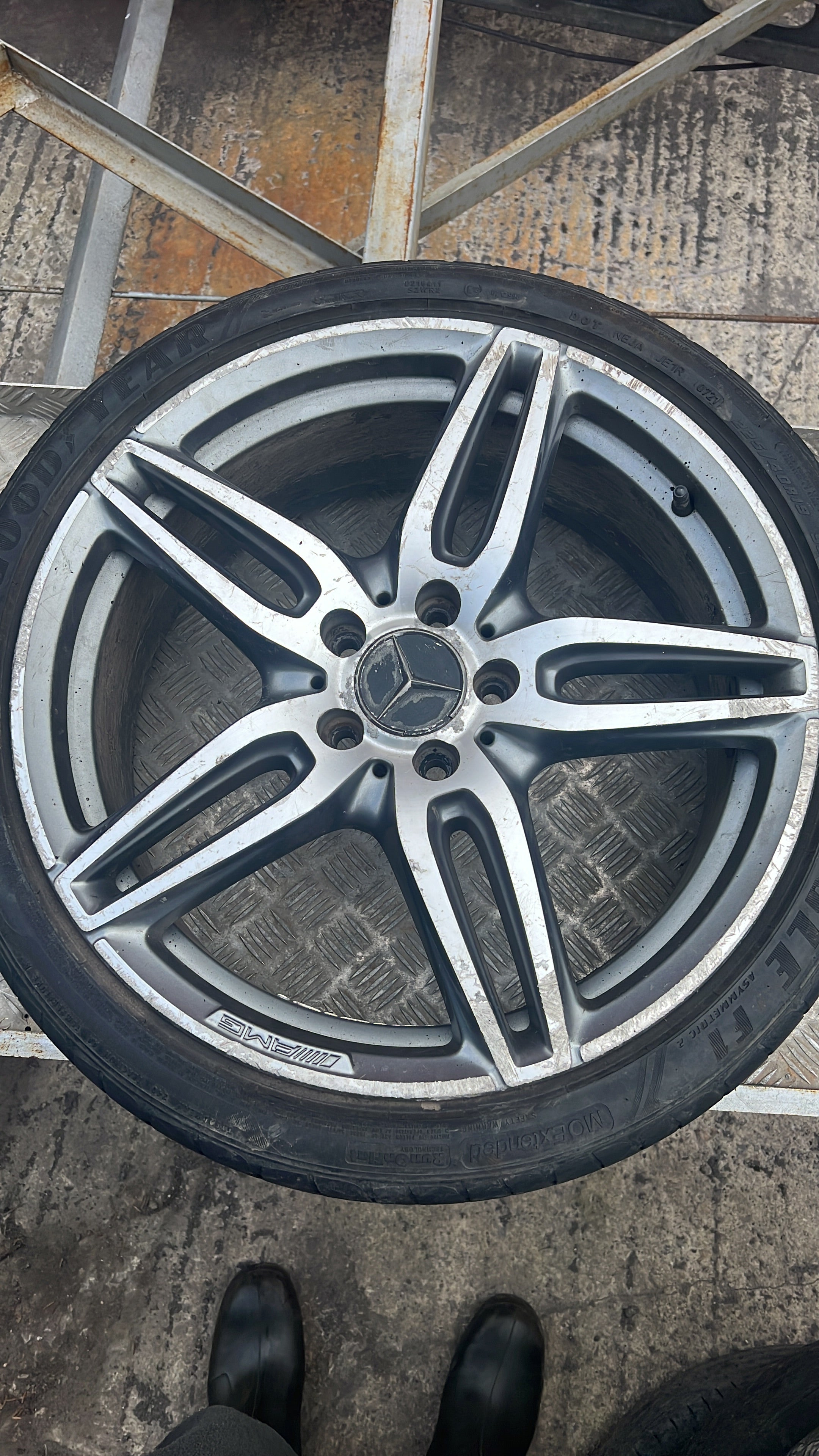 Mercedes c220 2007 alloys 5x112 x4