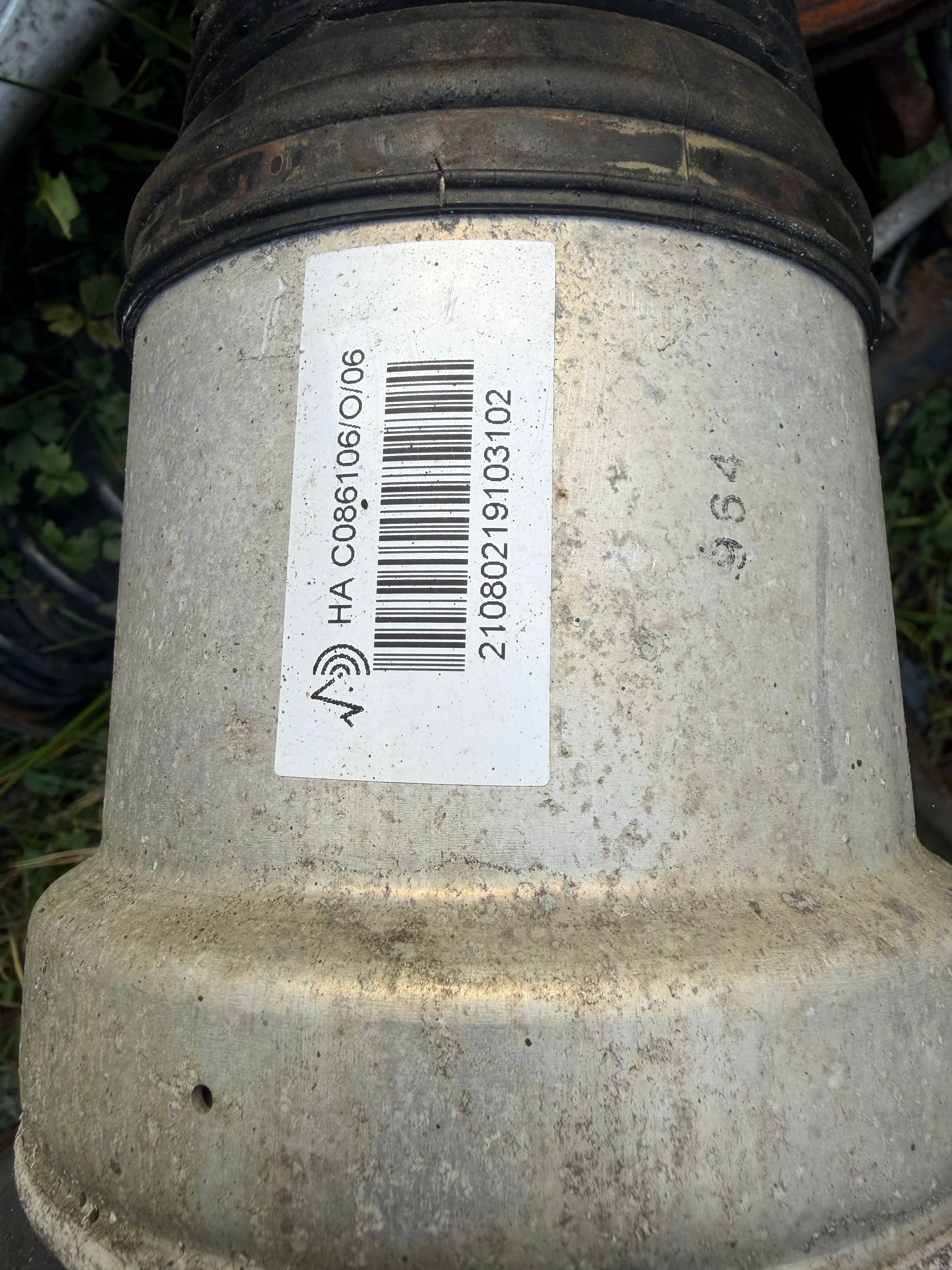 S320 2007 rear air suspension