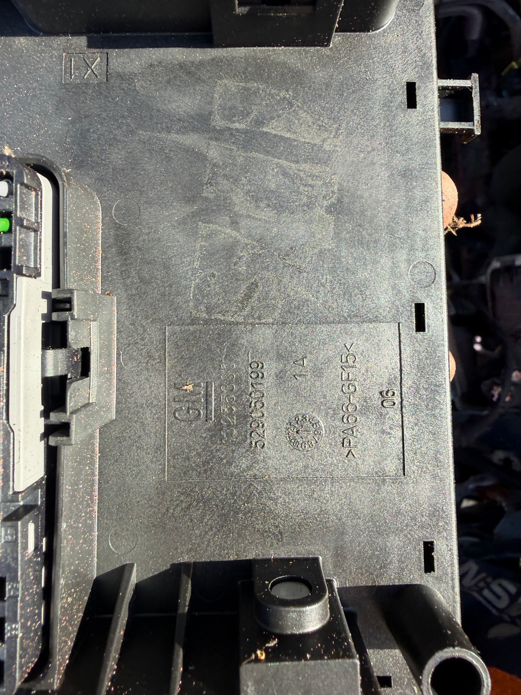 Insignia 2012 2.0 deisel fuse board