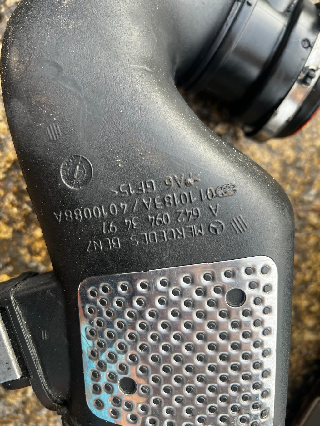 Mercedes s320 v6 turbo intake pipe