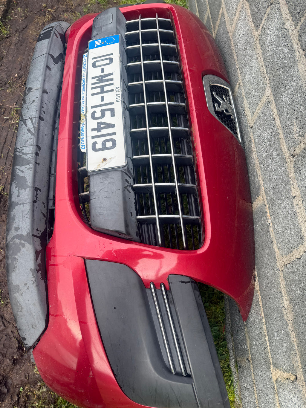 Peugeot 3008 2010 front bumper