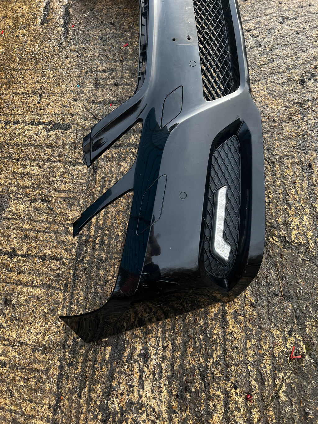 Mercedes Benz e200 front bumper