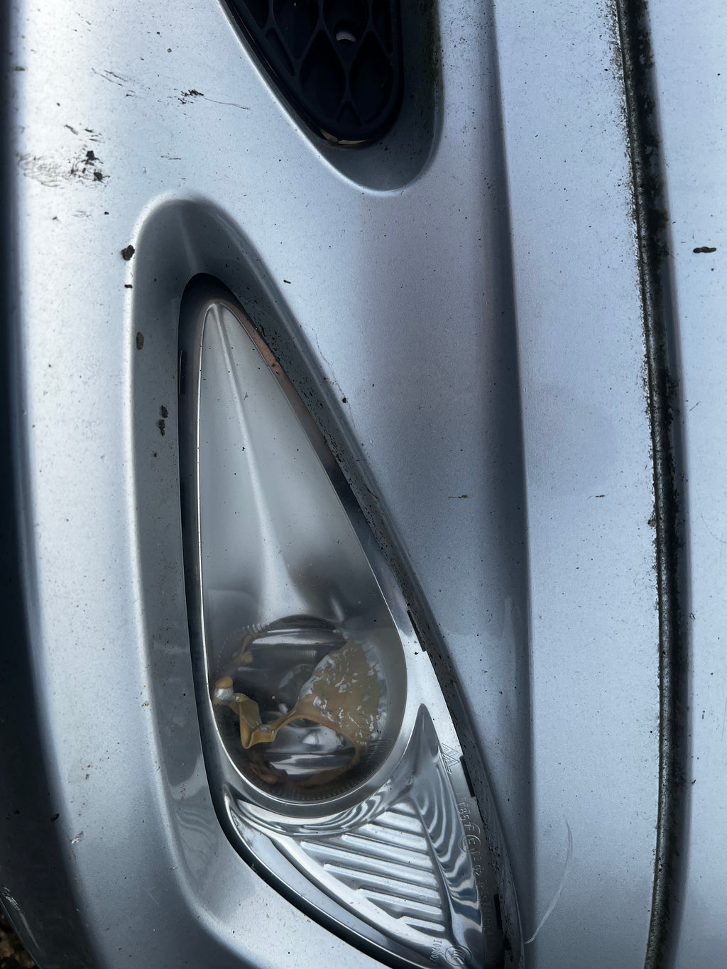 Mercedes Benz s320 2007 front bumper and fogs