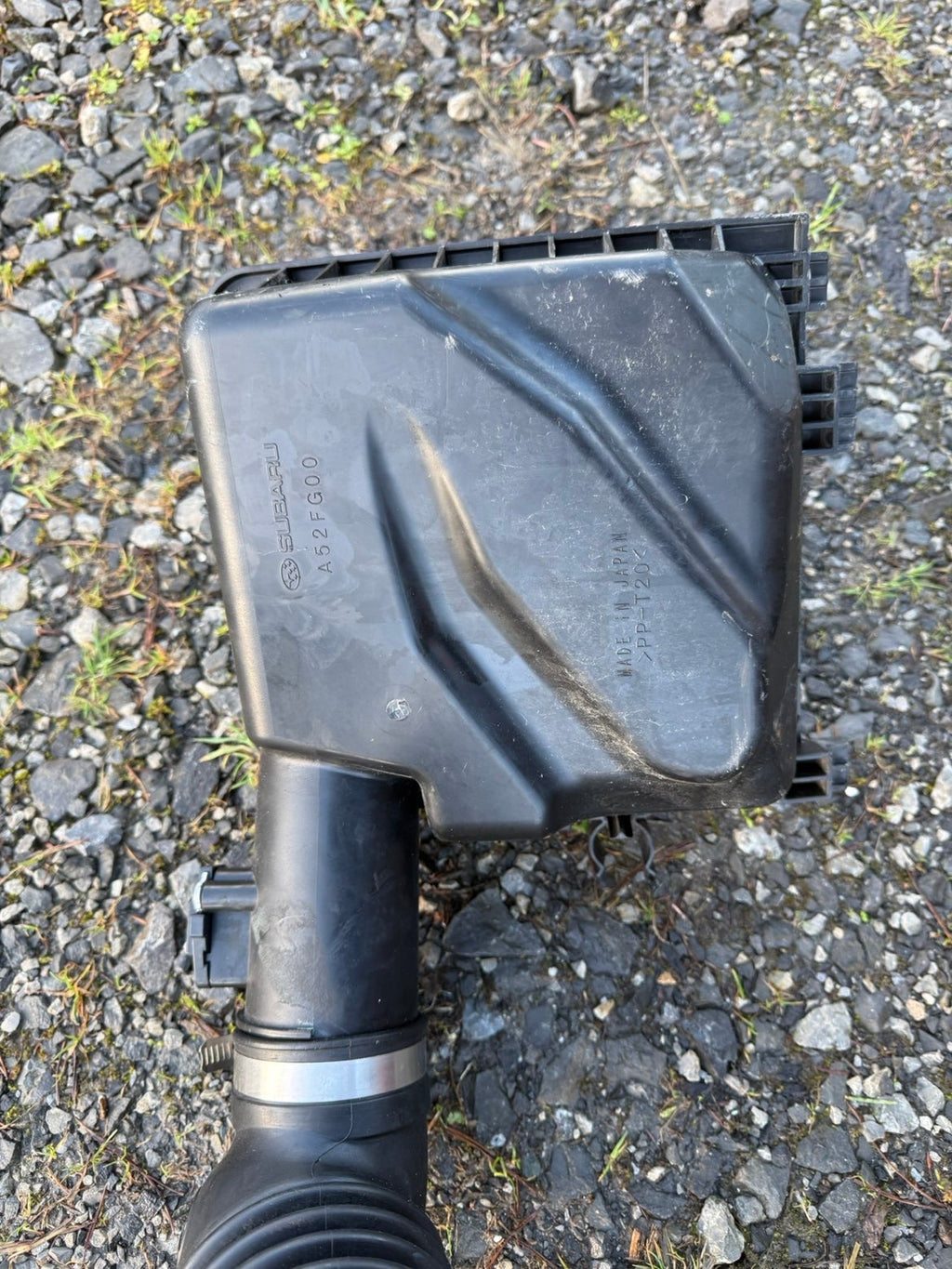 Subaru hatch 1.5r air intake resonator