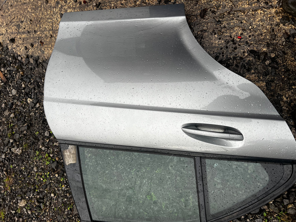 Mercedes c220 2007 rear driver door