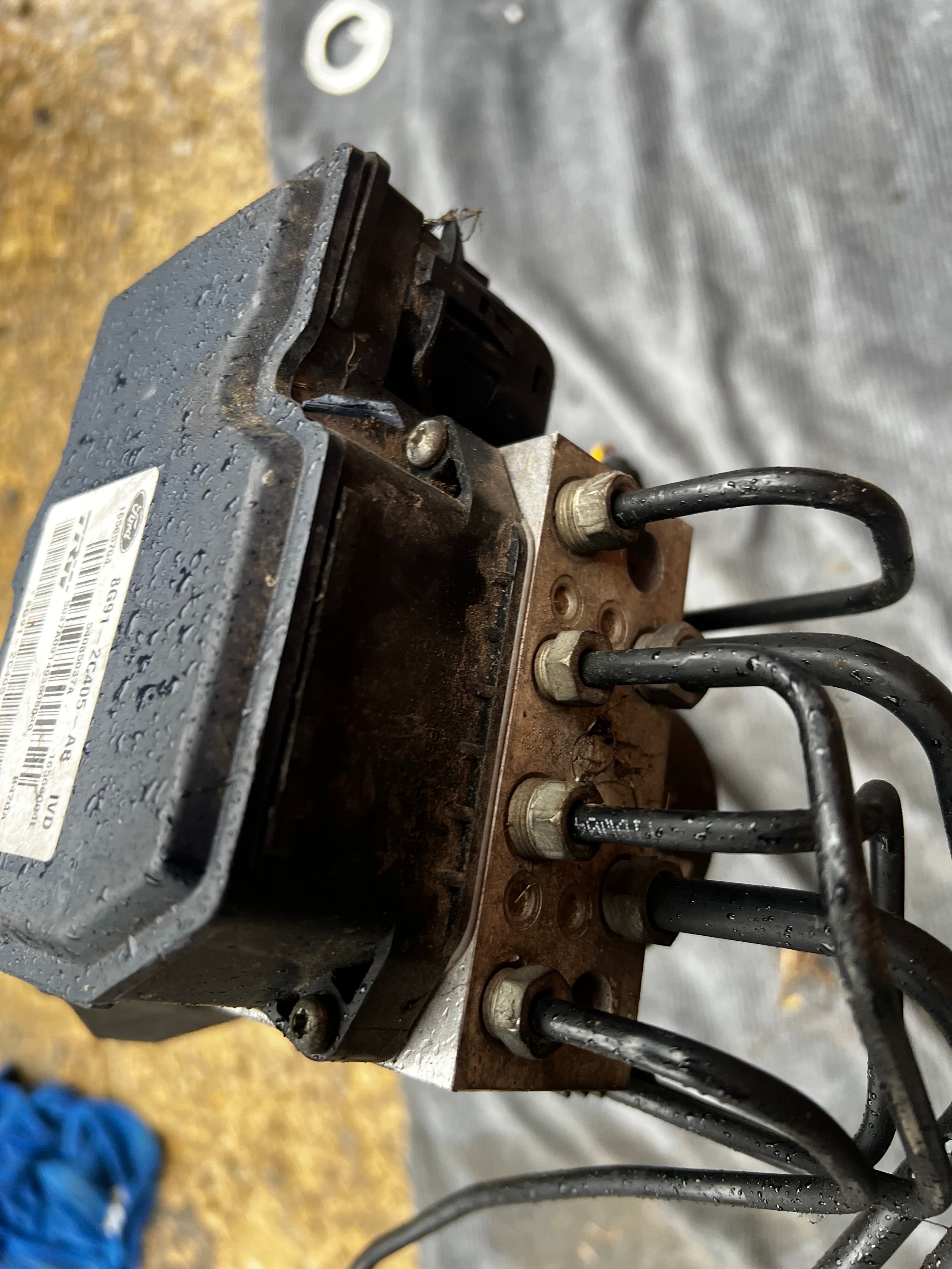 2009 Ford Mondeo abs unit