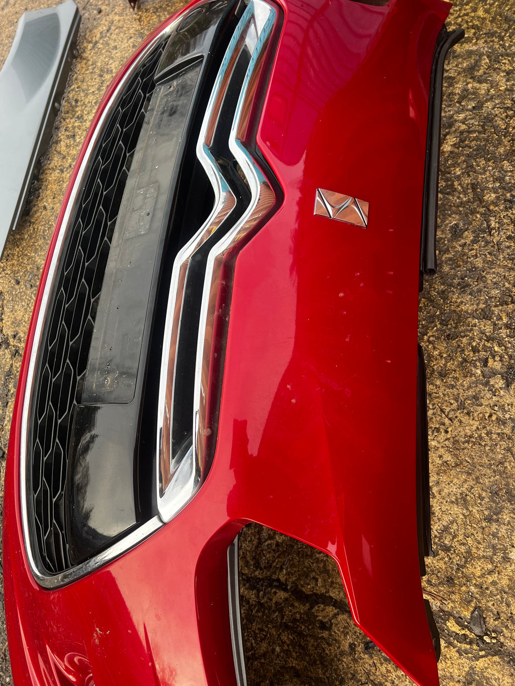 Citreon ds3 2013 front bumper