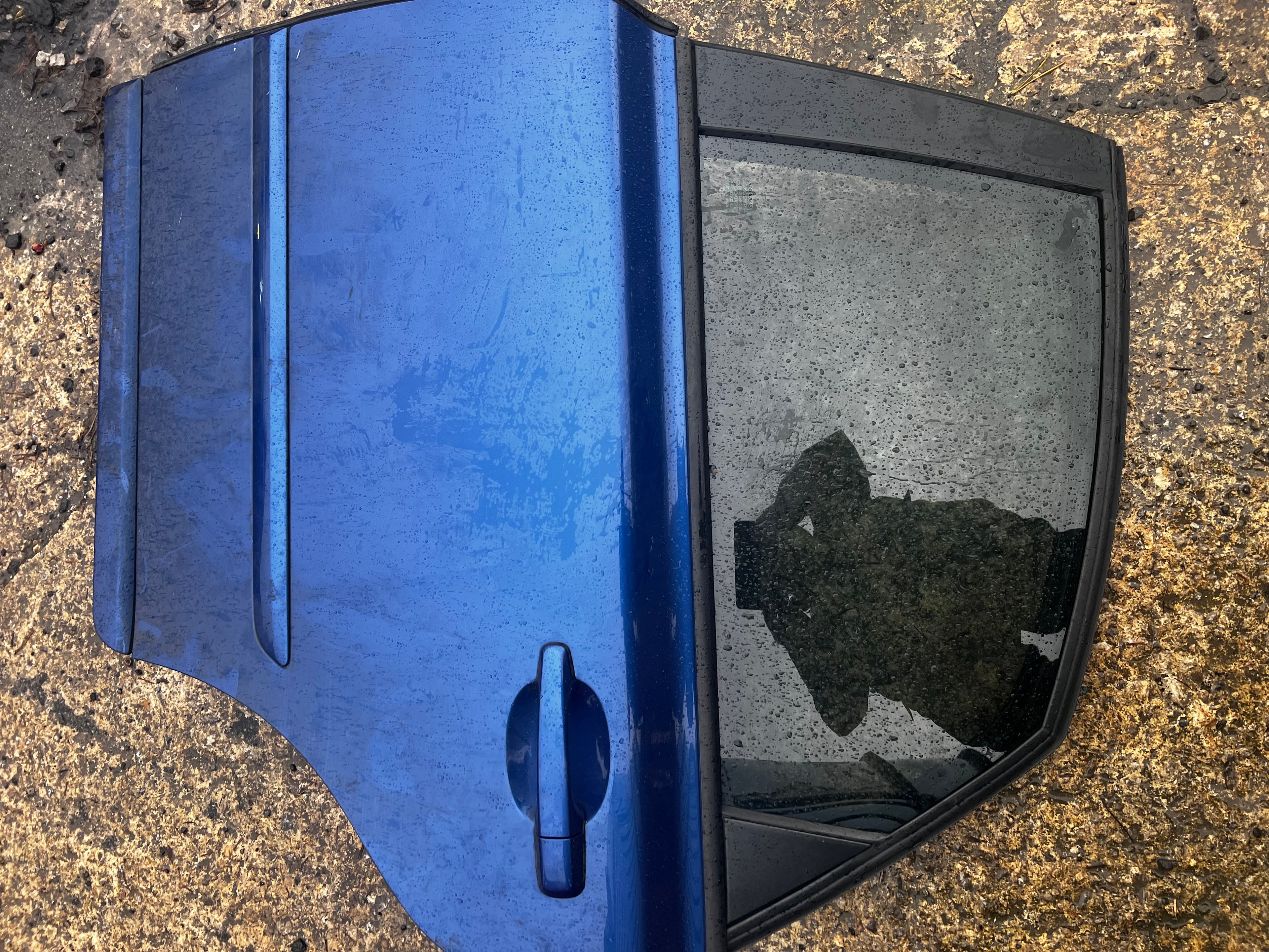 Volvo s40 2008 passenger rear door