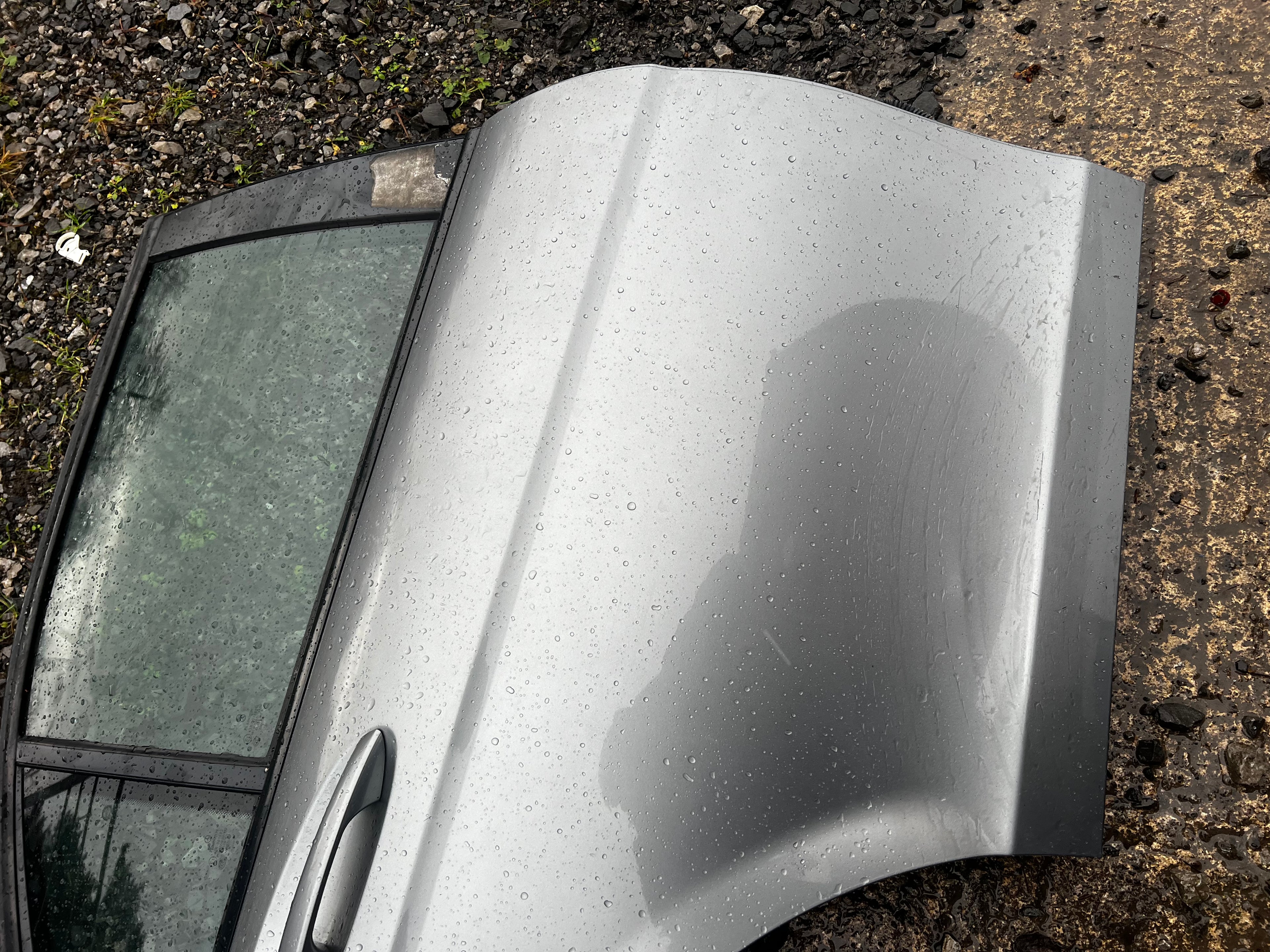 Mercedes c220 2007 rear driver door