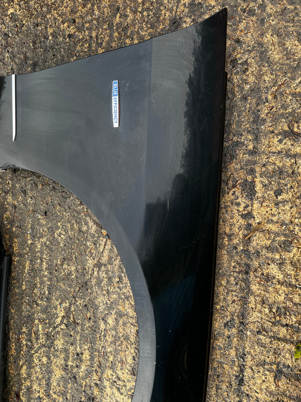 Mercedes Benz e200 driver side wing