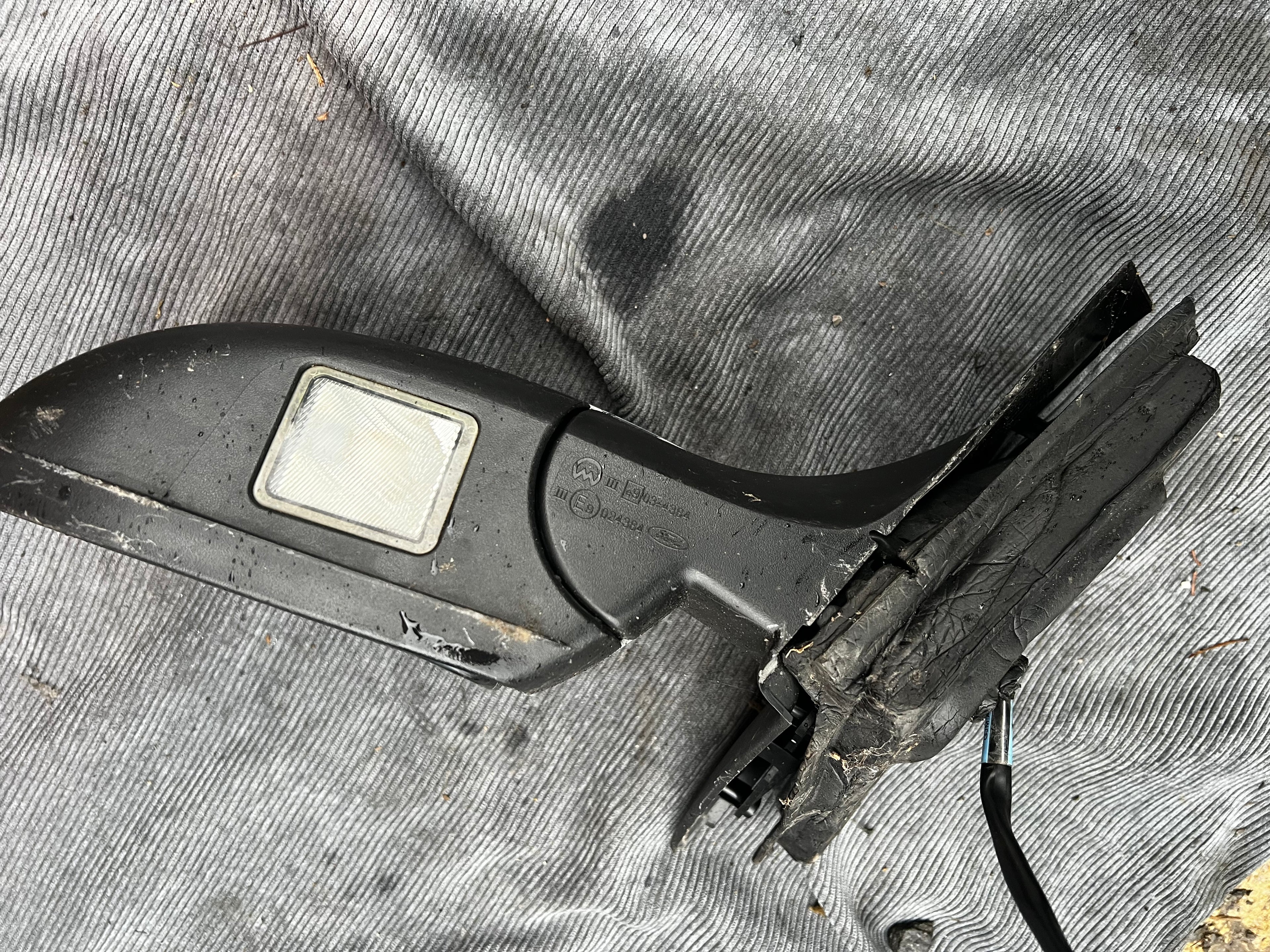 Driver side Ford Mondeo mirror 2009