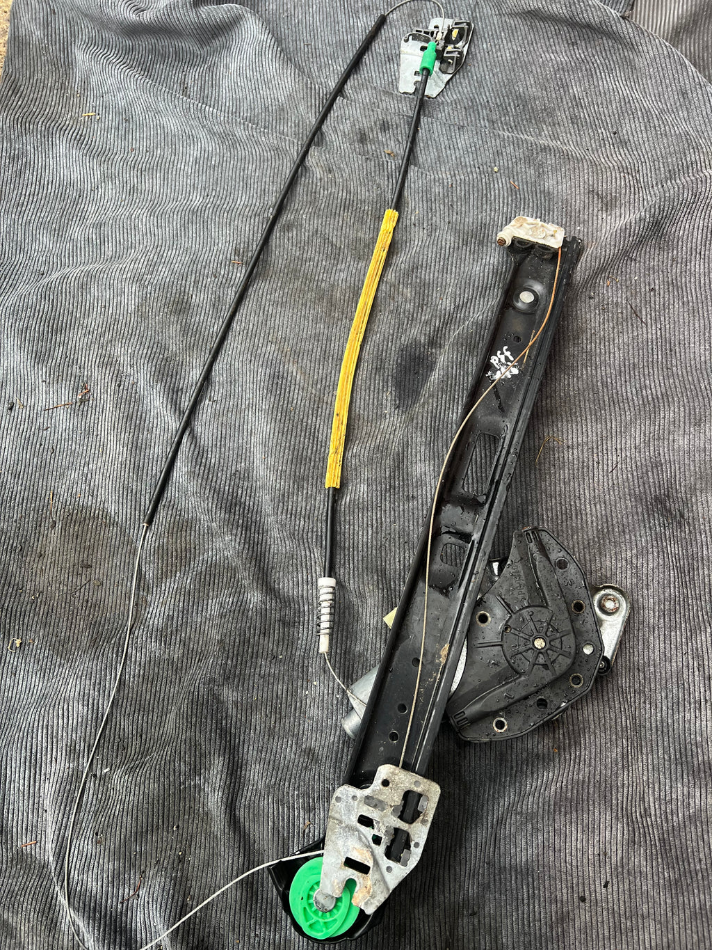 E46 bmw passenger front window regulator and motor