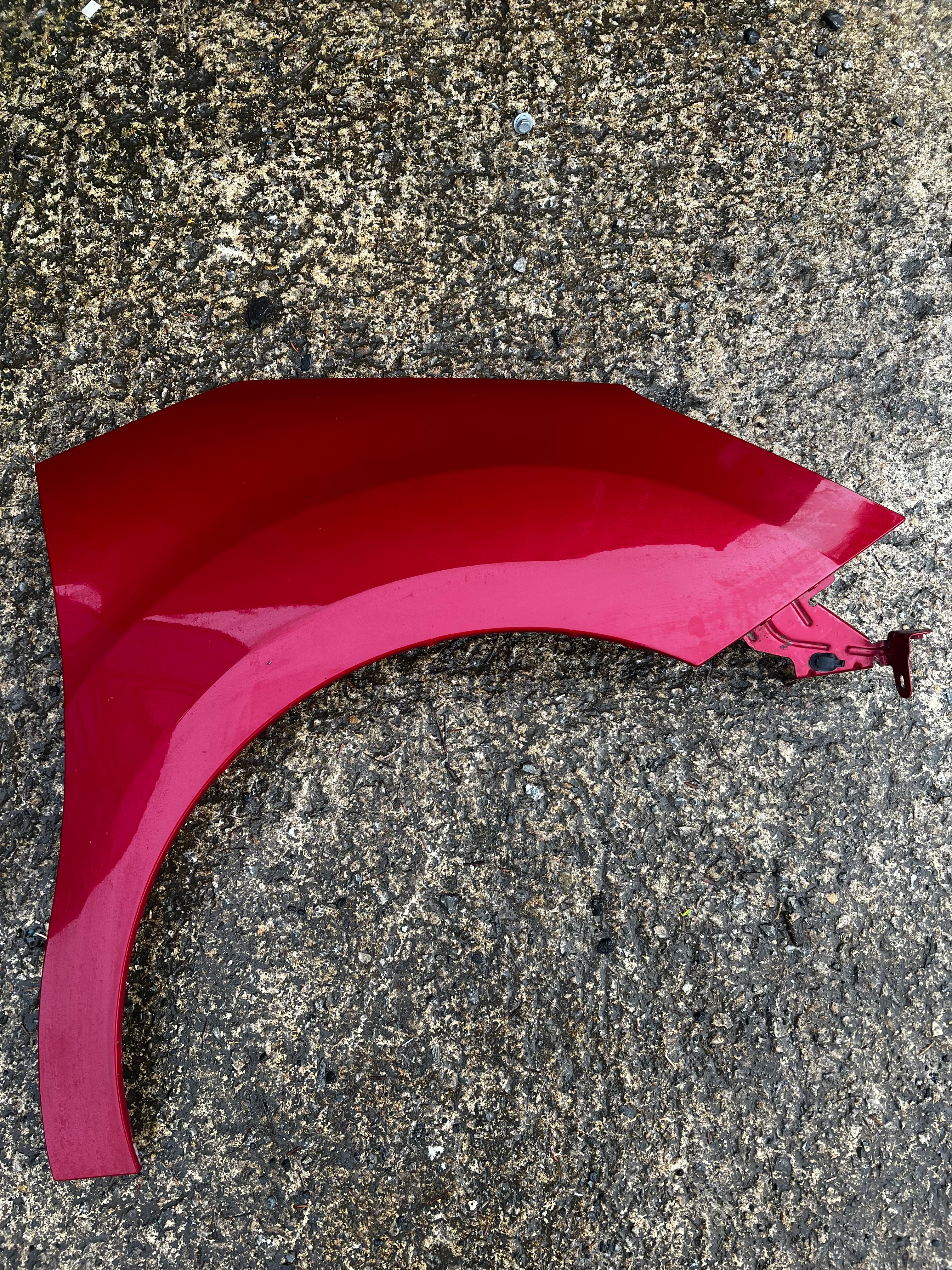 Citreon ds3 2013 front wing drive side