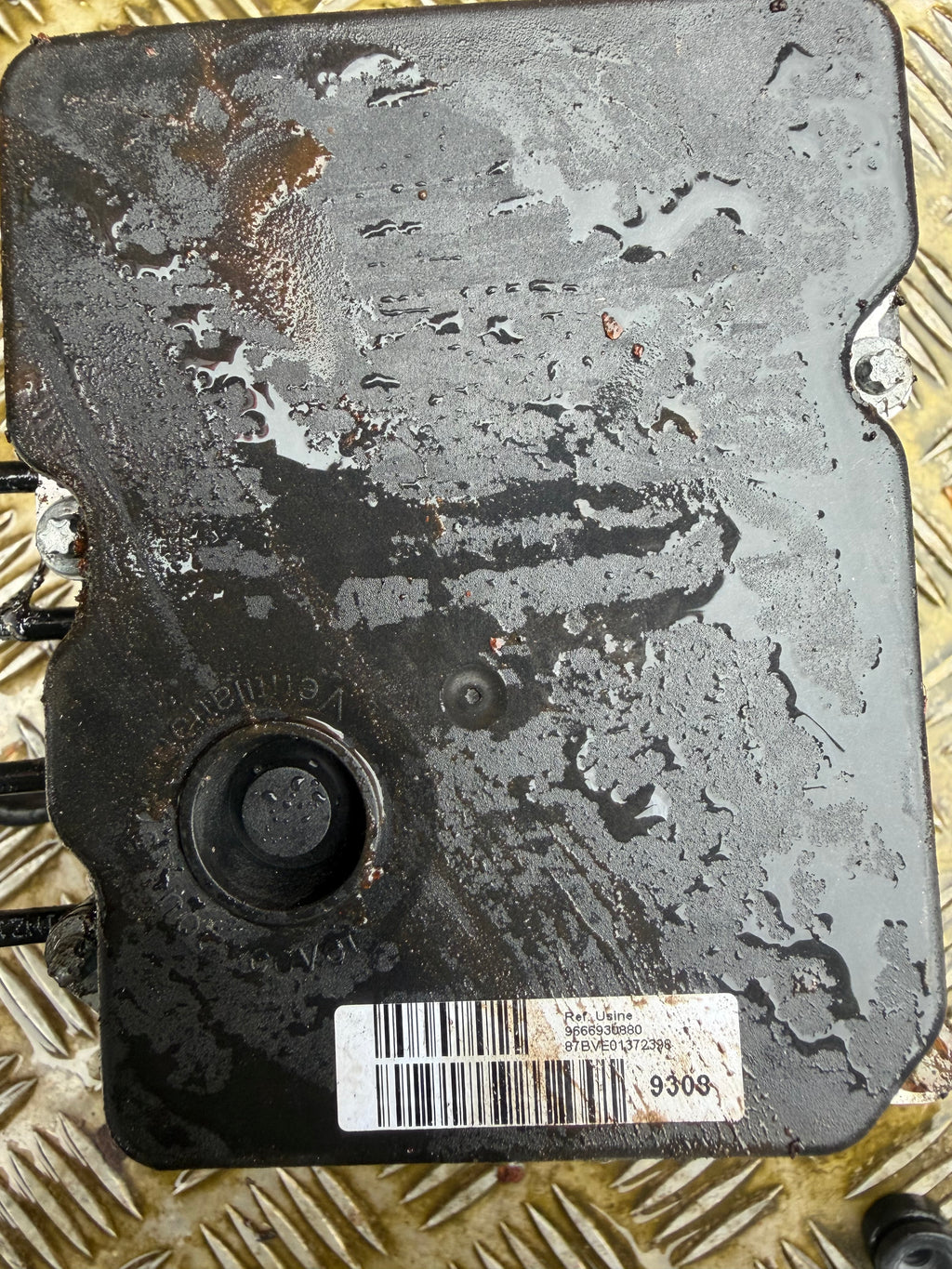 Peugeot 3008 2010 abs pump