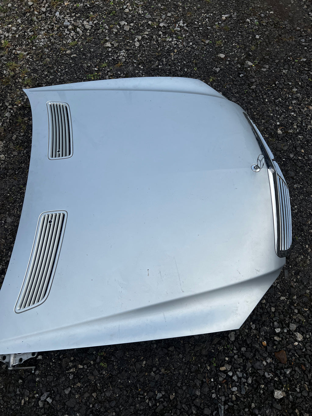 Mercedes benz s320 v6 2007 bonnet and grill