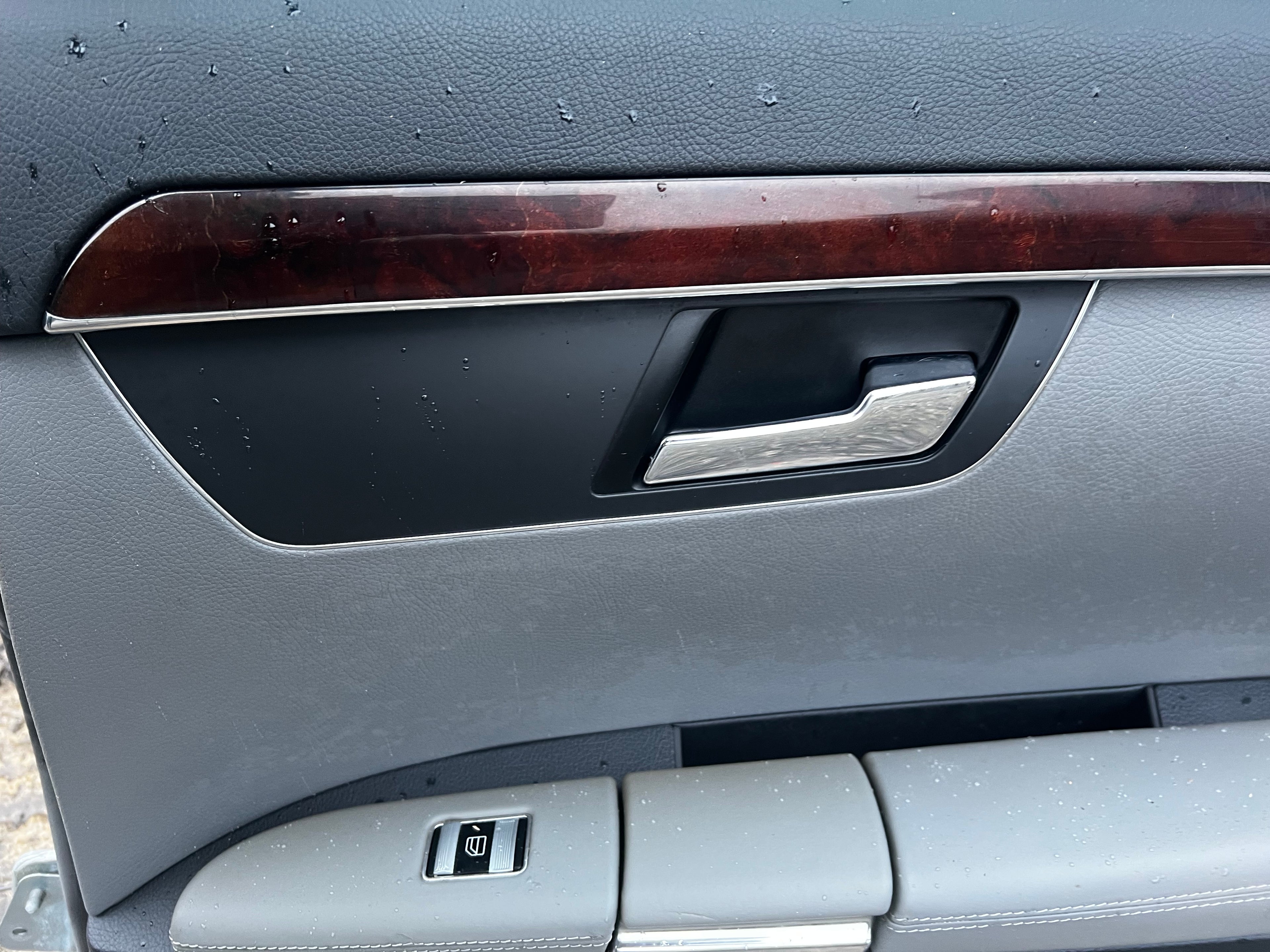 Mercedes Benz s320 2007 drivers rear door