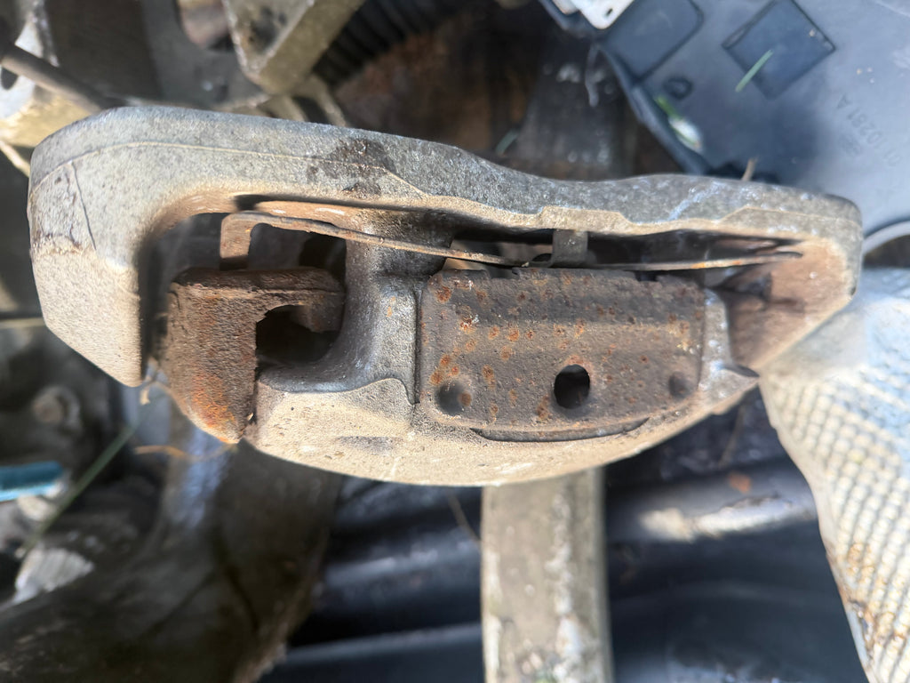 BMW 525d m57 e60 front passenger calliper