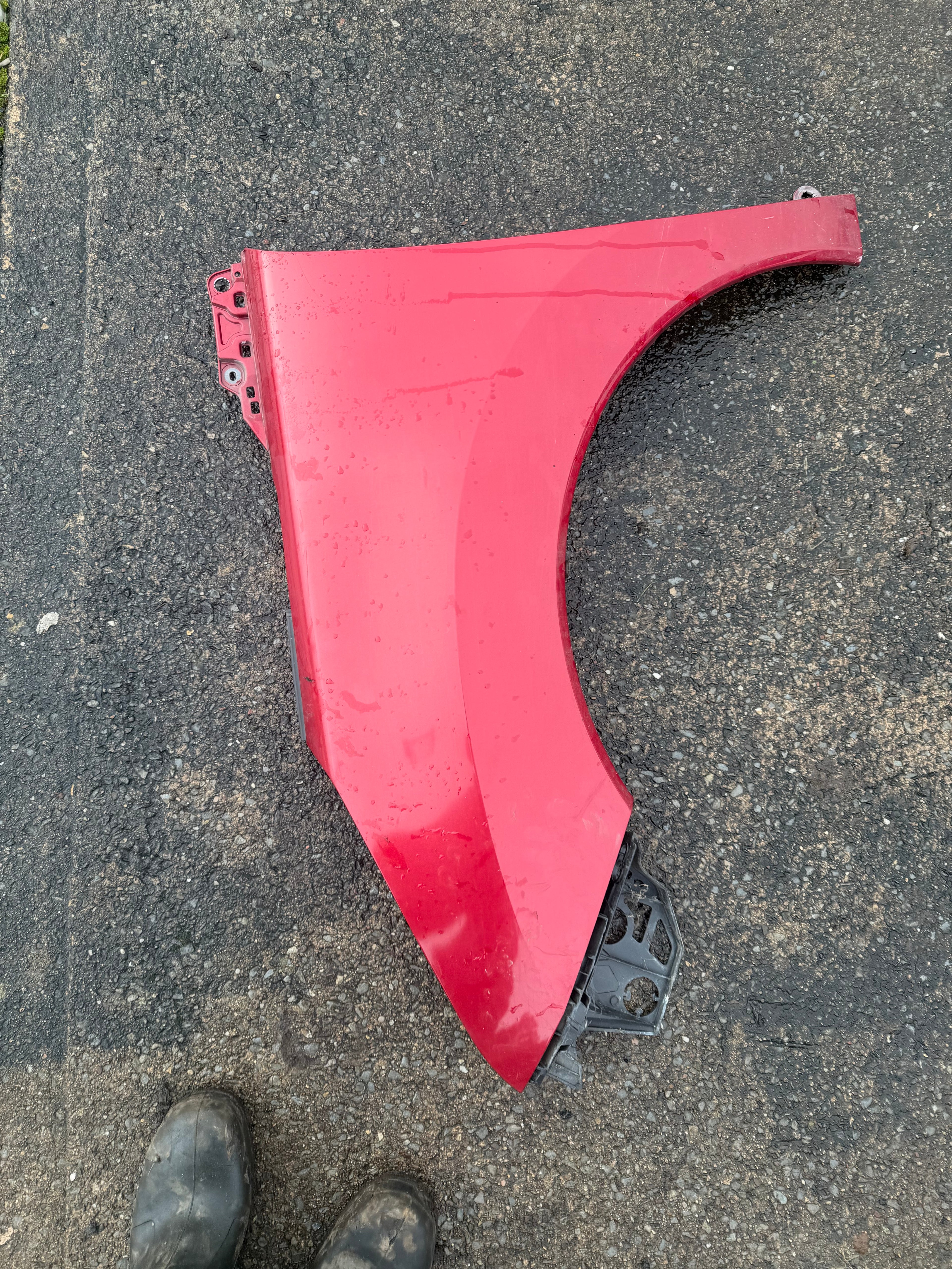 Peugeot 3008 2010 front passenger wing