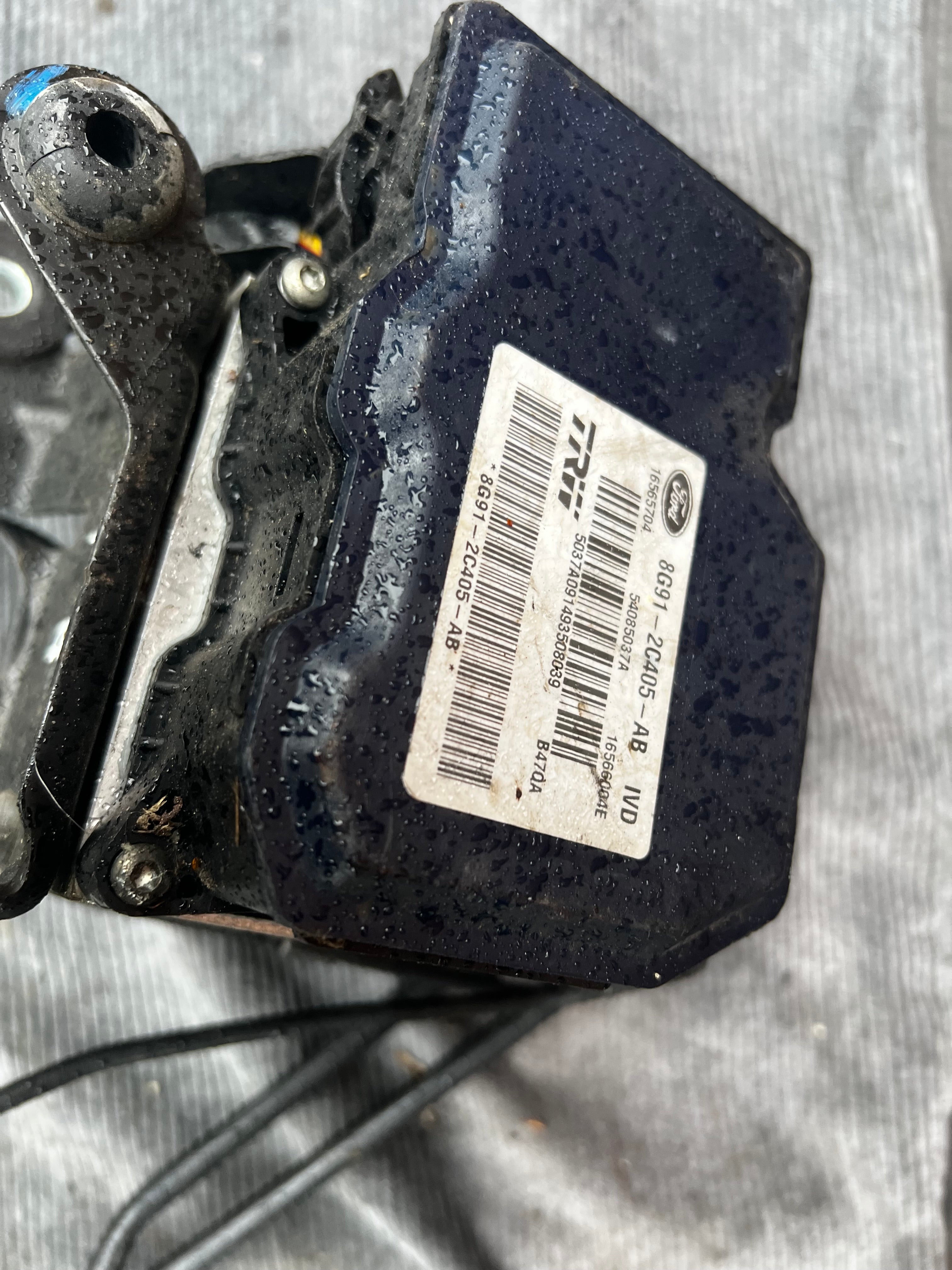 2009 Ford Mondeo abs unit