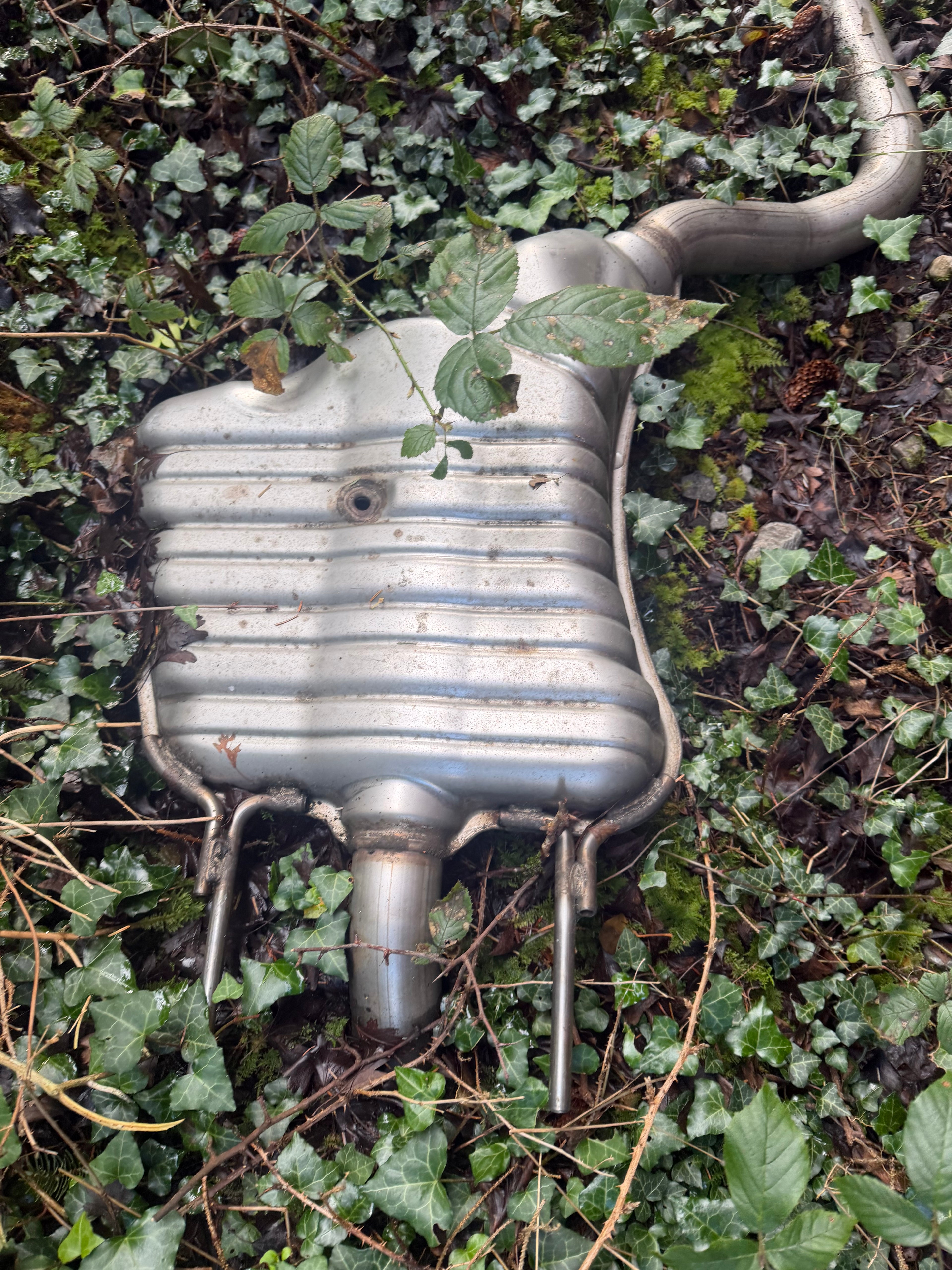 Mercedes s320 v6 w221 exhaust