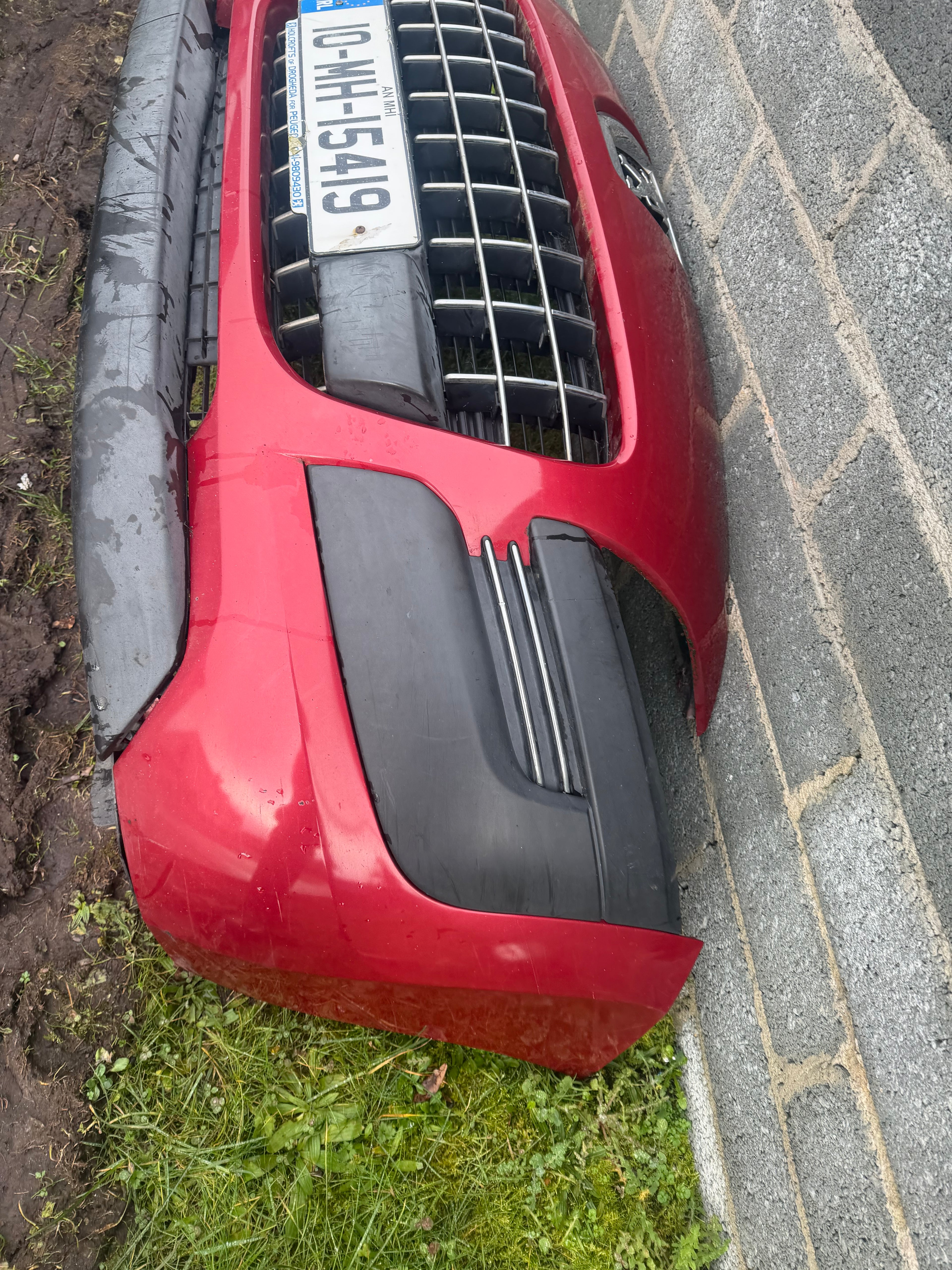 Peugeot 3008 2010 front bumper