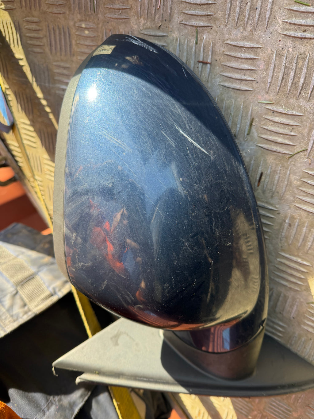 Insignia 2012 passenger mirror