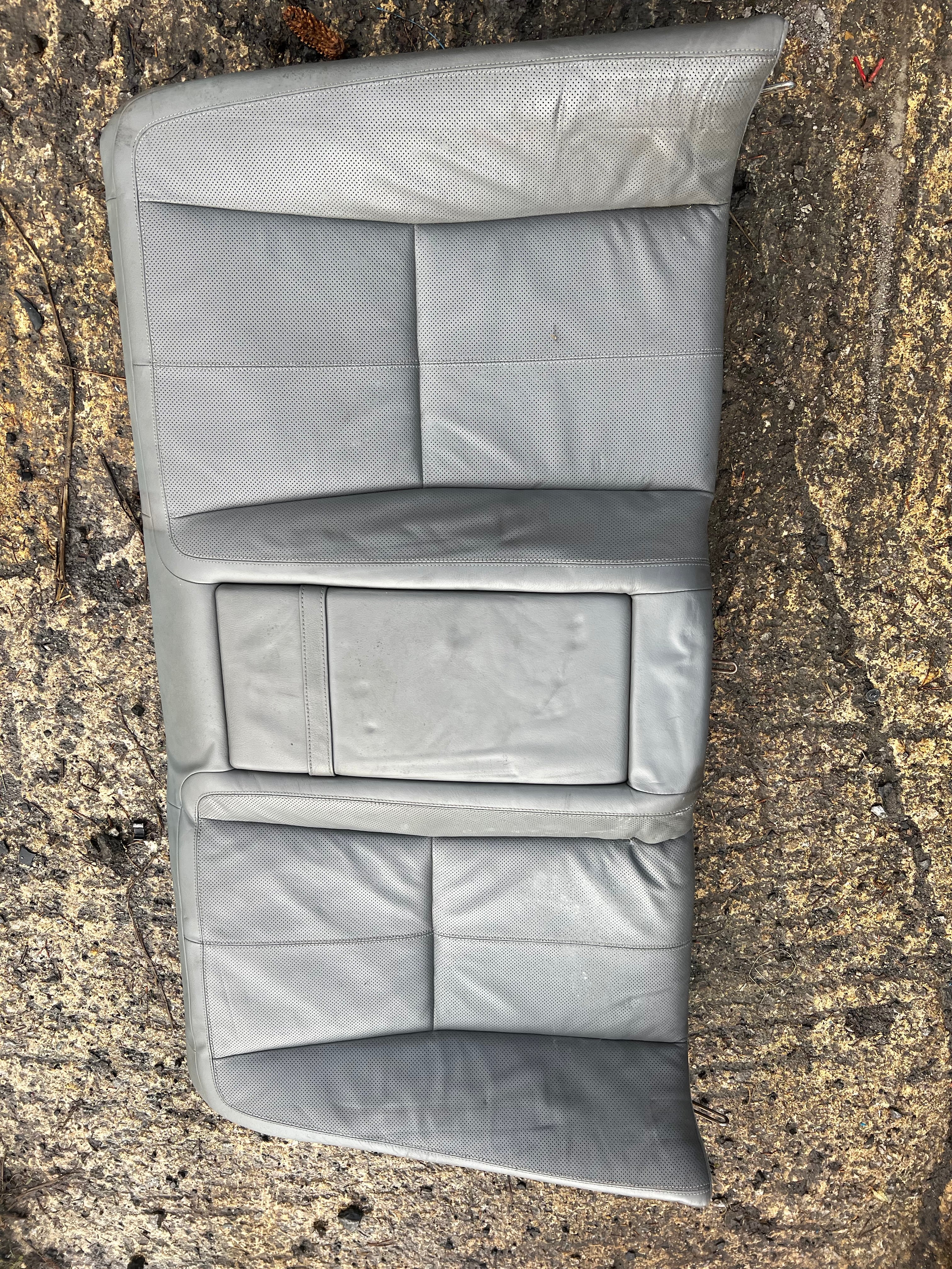 Mercedes s320 rear seats 2009