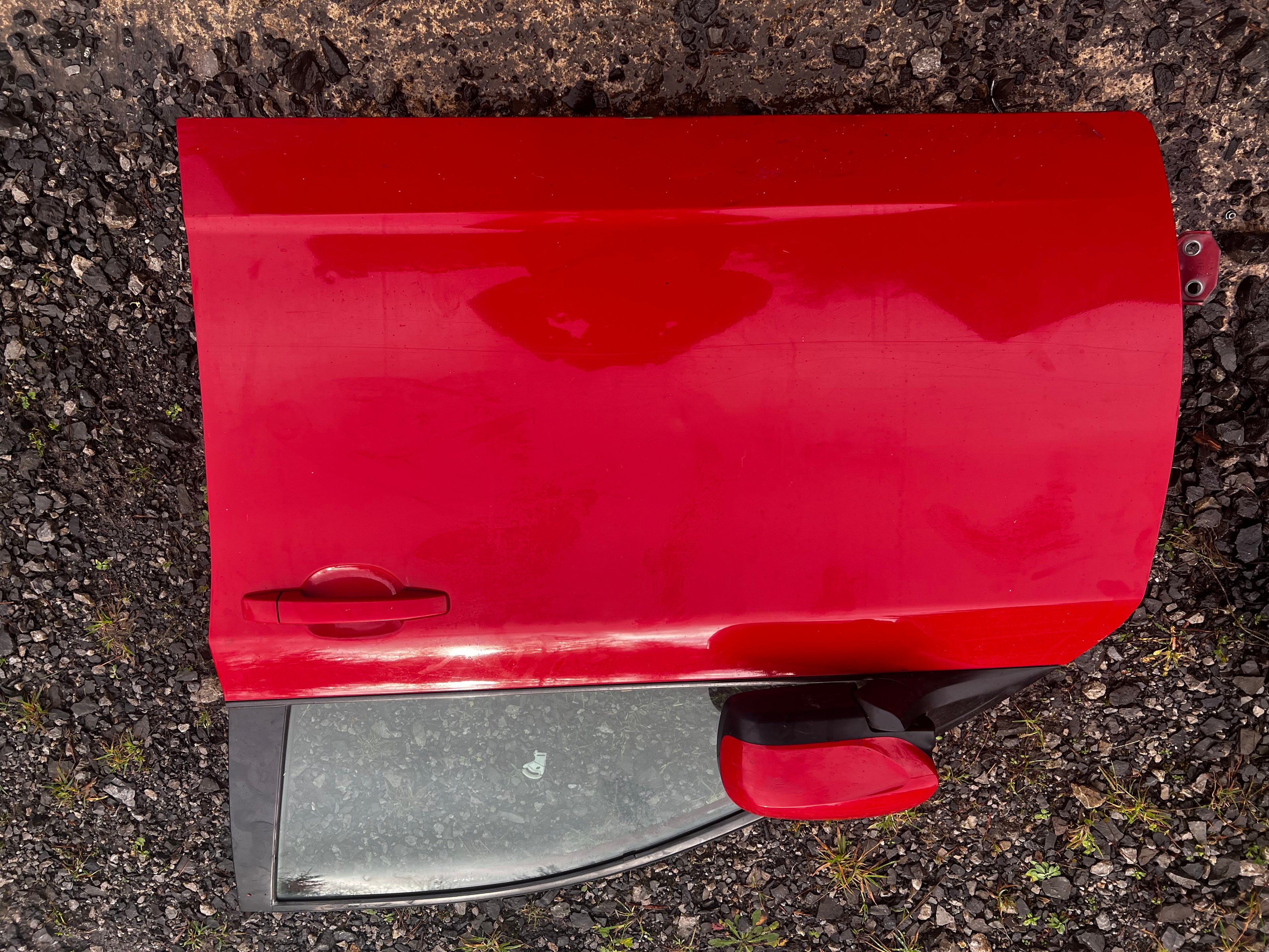 Subaru hatch 2008 front passenger door